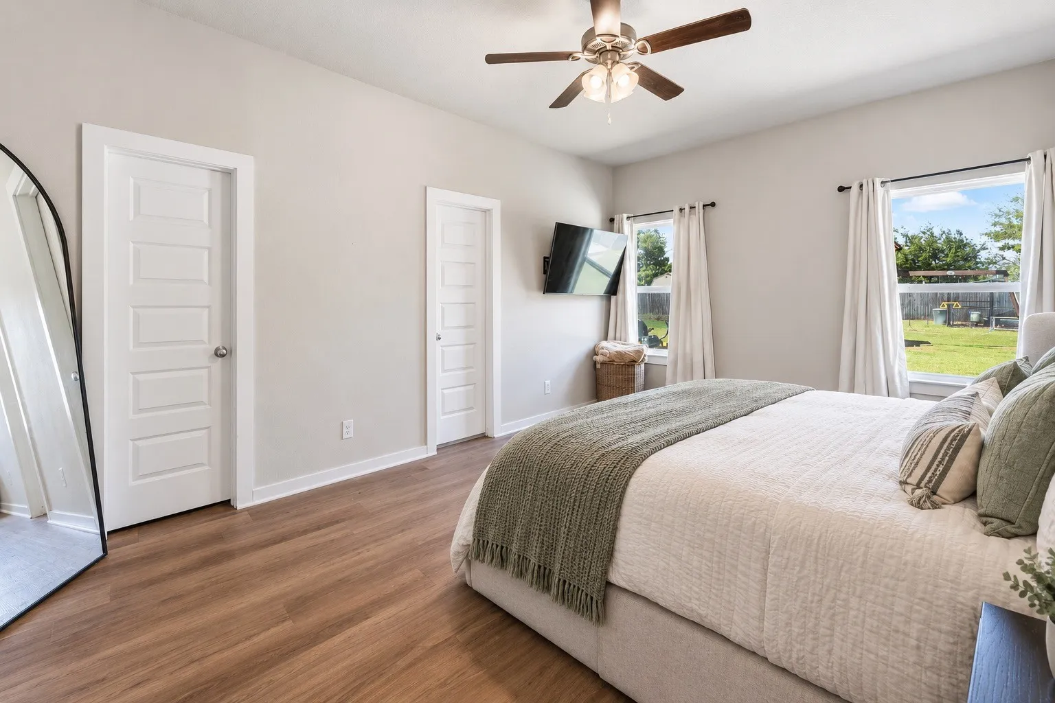 Single Family Residence For Sale in Johnson County , 8001 County Road 109, Alvarado, Texas 76009, 3 Bedroom, 2 Bathroom, 2 Garage spaces, 1,343 Sqft, built in 2019, mls#21382676, Real Estate Agent in Alvarado, Homes For Sale in Johnson county, Homes For Sale in Alvarado, Realtor in Alvarado Texas, Real Estate Brokerage Independent Realty Texas, Luminita Cordes Realtor