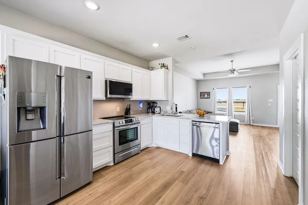 Single Family Residence For Sale in Johnson County , 8001 County Road 109, Alvarado, Texas 76009, 3 Bedroom, 2 Bathroom, 2 Garage spaces, 1,343 Sqft, built in 2019, mls#21382676, Real Estate Agent in Alvarado, Homes For Sale in Johnson county, Homes For Sale in Alvarado, Realtor in Alvarado Texas, Real Estate Brokerage Independent Realty Texas, Luminita Cordes Realtor