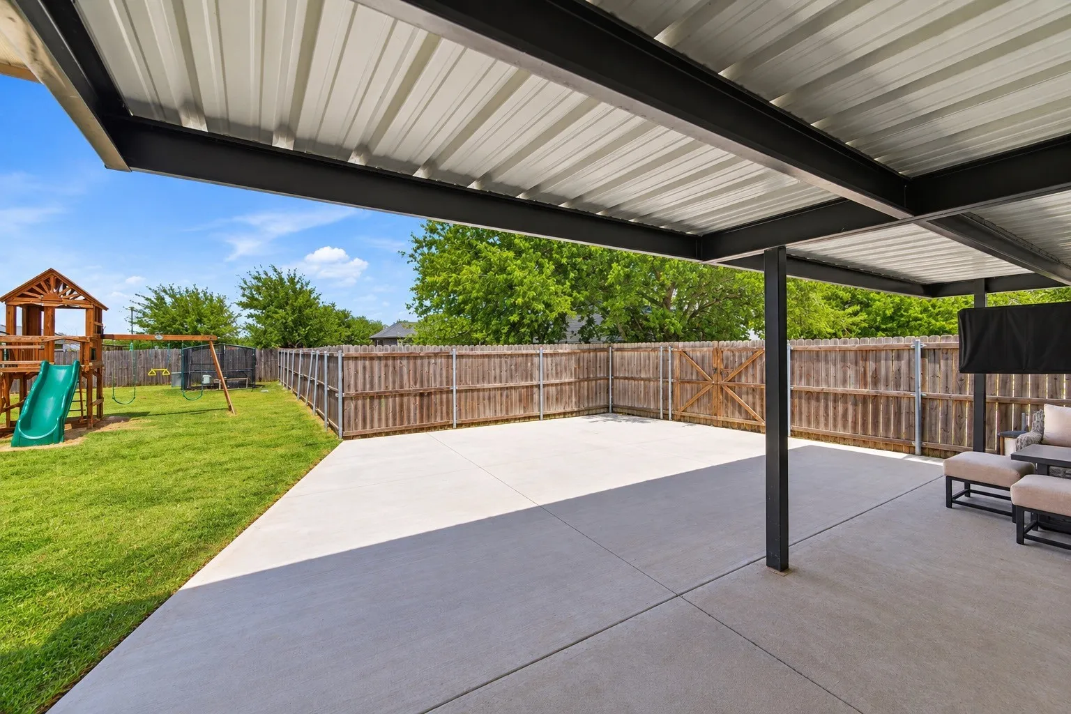 Single Family Residence For Sale in Johnson County , 8001 County Road 109, Alvarado, Texas 76009, 3 Bedroom, 2 Bathroom, 2 Garage spaces, 1,343 Sqft, built in 2019, mls#21382676, Real Estate Agent in Alvarado, Homes For Sale in Johnson county, Homes For Sale in Alvarado, Realtor in Alvarado Texas, Real Estate Brokerage Independent Realty Texas, Luminita Cordes Realtor