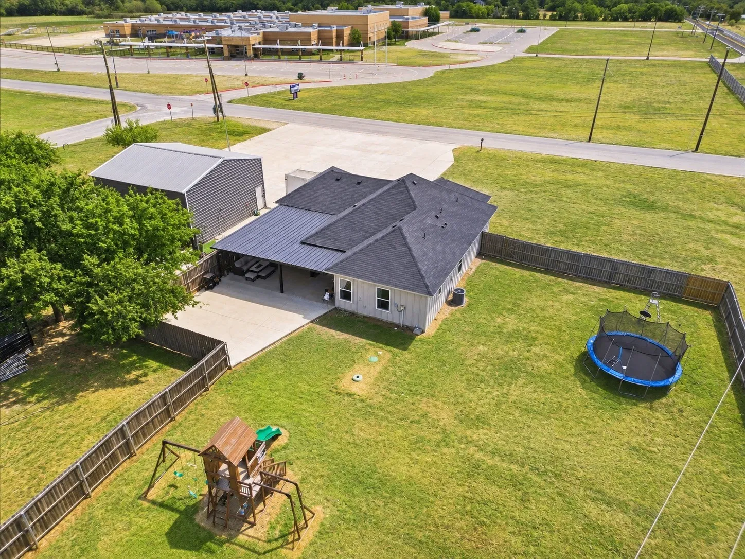 Single Family Residence For Sale in Johnson County , 8001 County Road 109, Alvarado, Texas 76009, 3 Bedroom, 2 Bathroom, 2 Garage spaces, 1,343 Sqft, built in 2019, mls#21382676, Real Estate Agent in Alvarado, Homes For Sale in Johnson county, Homes For Sale in Alvarado, Realtor in Alvarado Texas, Real Estate Brokerage Independent Realty Texas, Luminita Cordes Realtor