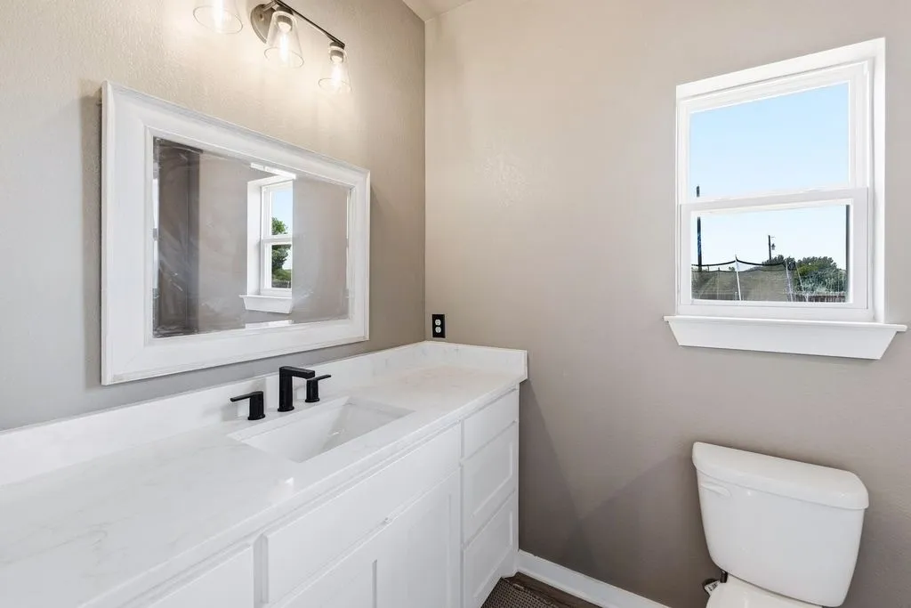 Single Family Residence For Sale in Johnson County , 8001 County Road 109, Alvarado, Texas 76009, 3 Bedroom, 2 Bathroom, 2 Garage spaces, 1,343 Sqft, built in 2019, mls#21382676, Real Estate Agent in Alvarado, Homes For Sale in Johnson county, Homes For Sale in Alvarado, Realtor in Alvarado Texas, Real Estate Brokerage Independent Realty Texas, Luminita Cordes Realtor