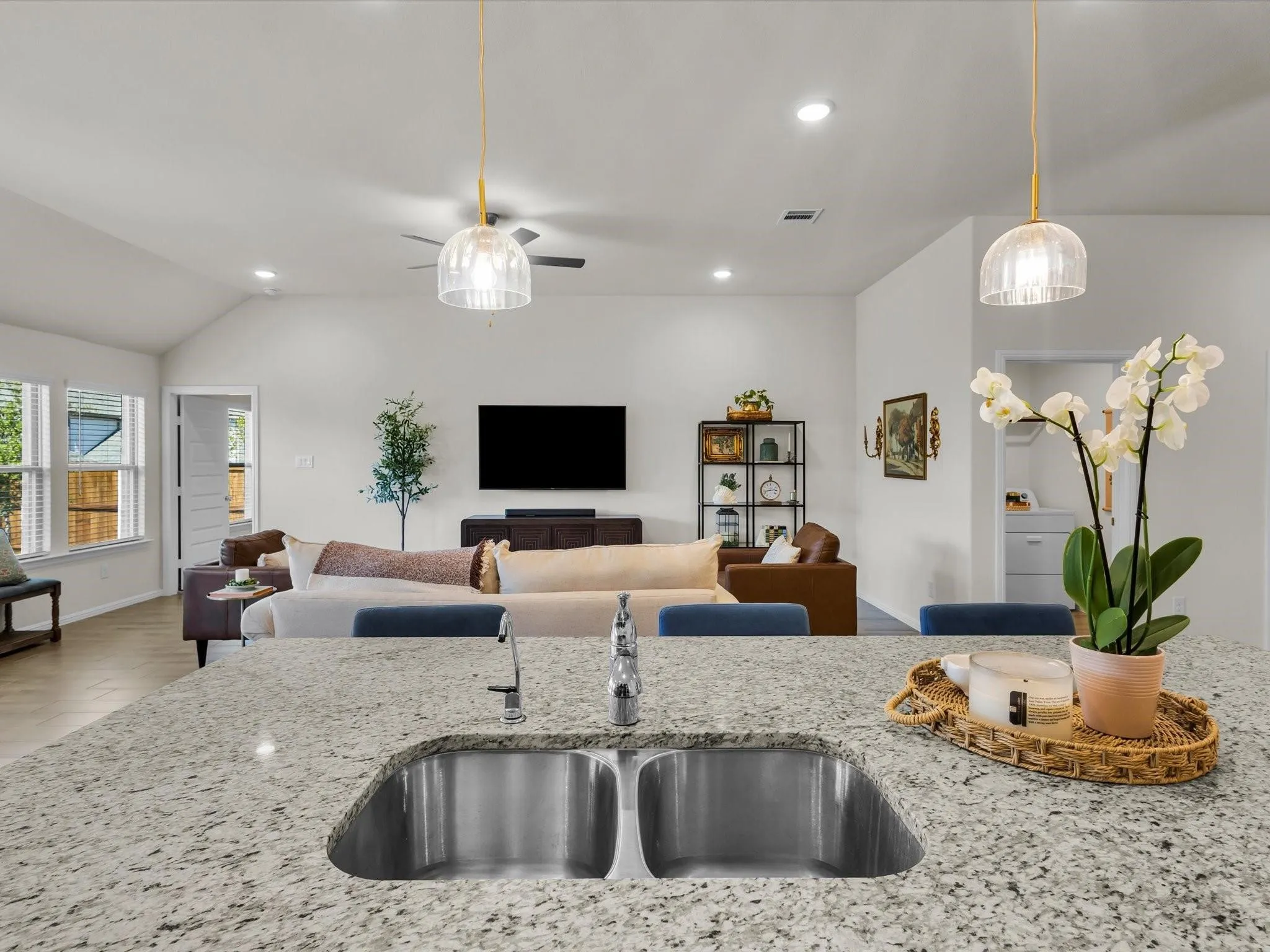 Single Family Residence For Sale in Denton County , 13141 Yellowstone Way, Providence Village, Texas 76227, 4 Bedroom, 2 Bathroom, 2 Garage spaces, 2,108 Sqft, built in 2024, mls#21380936, Real Estate Agent in Providence Village, Homes For Sale in Denton county, Homes For Sale in Providence Village, Realtor in Providence Village Texas, Real Estate Brokerage Independent Realty Texas, Luminita Cordes Realtor