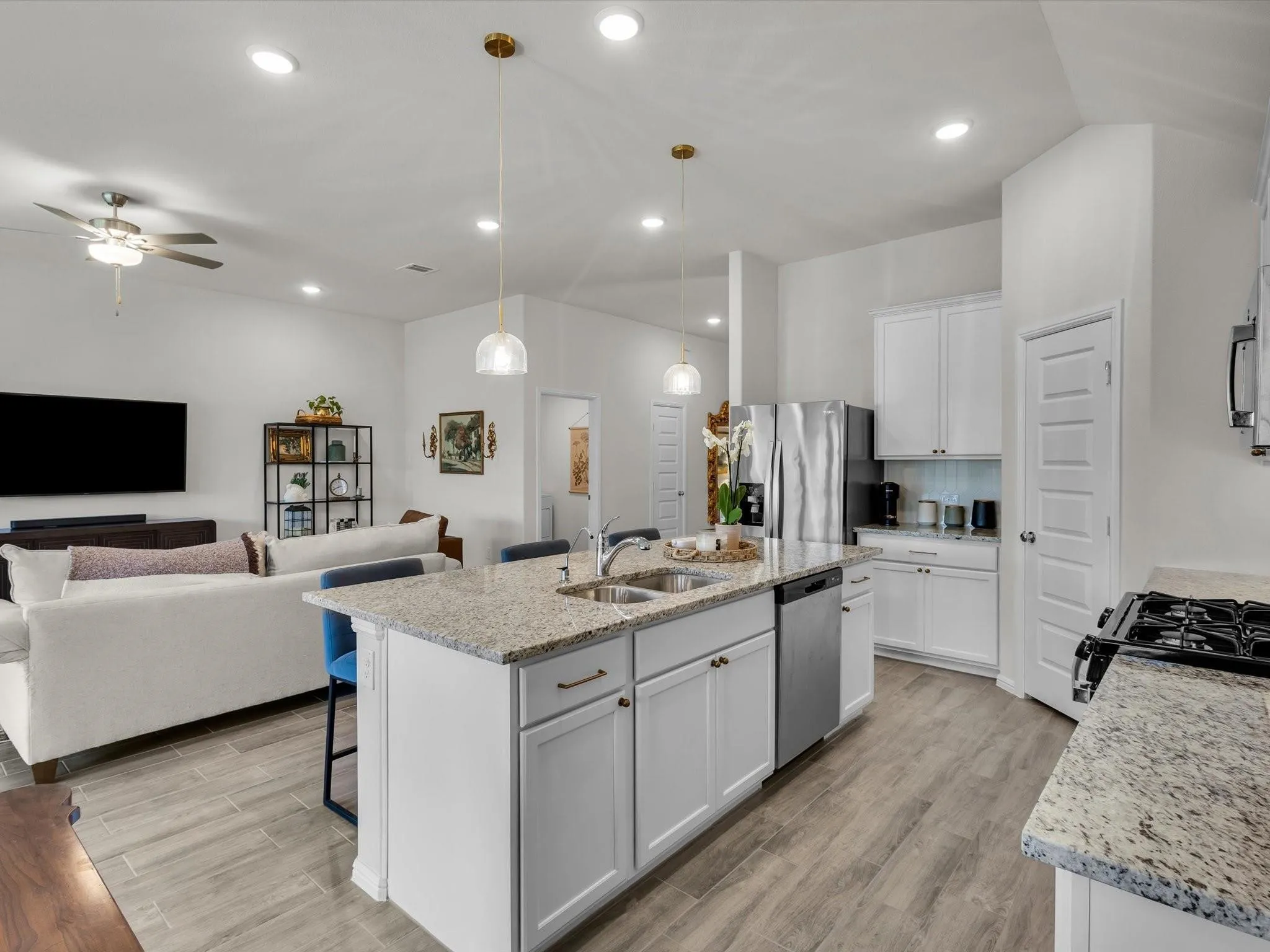 Single Family Residence For Sale in Denton County , 13141 Yellowstone Way, Providence Village, Texas 76227, 4 Bedroom, 2 Bathroom, 2 Garage spaces, 2,108 Sqft, built in 2024, mls#21380936, Real Estate Agent in Providence Village, Homes For Sale in Denton county, Homes For Sale in Providence Village, Realtor in Providence Village Texas, Real Estate Brokerage Independent Realty Texas, Luminita Cordes Realtor