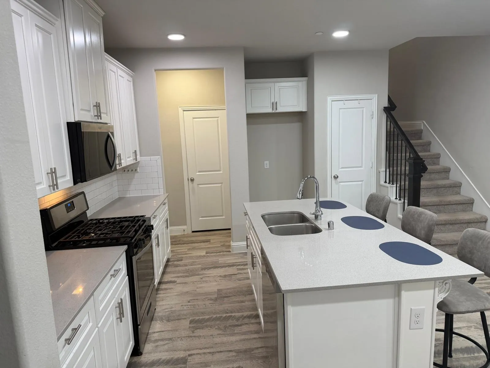 Townhouse For Rent in Collin County , 6416 Hermosa Drive, Plano, Texas 75024, 4 Bedroom, 4 Bathroom, 2 Garage spaces, 1,934 Sqft, built in 2018, mls#21382999, Real Estate Agent in Plano, Homes For Rent in Collin county, Homes For Rent in Plano, Realtor in Plano Texas, Real Estate Brokerage Independent Realty Texas, Luminita Cordes Realtor