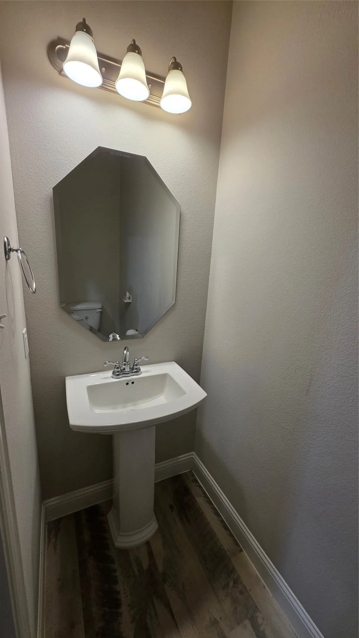 Townhouse For Rent in Collin County , 6416 Hermosa Drive, Plano, Texas 75024, 4 Bedroom, 4 Bathroom, 2 Garage spaces, 1,934 Sqft, built in 2018, mls#21382999, Real Estate Agent in Plano, Homes For Rent in Collin county, Homes For Rent in Plano, Realtor in Plano Texas, Real Estate Brokerage Independent Realty Texas, Luminita Cordes Realtor
