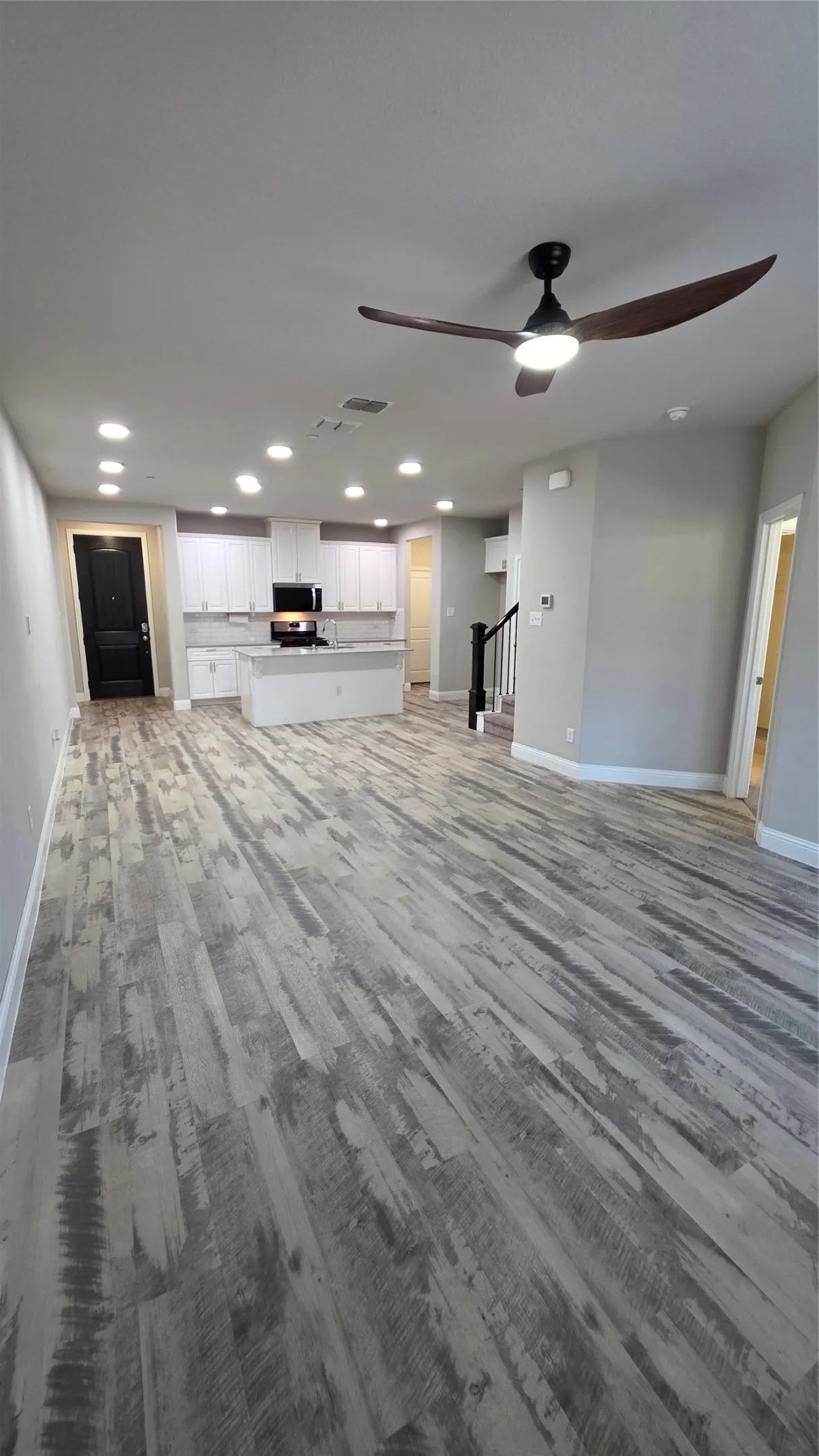 Townhouse For Rent in Collin County , 6416 Hermosa Drive, Plano, Texas 75024, 4 Bedroom, 4 Bathroom, 2 Garage spaces, 1,934 Sqft, built in 2018, mls#21382999, Real Estate Agent in Plano, Homes For Rent in Collin county, Homes For Rent in Plano, Realtor in Plano Texas, Real Estate Brokerage Independent Realty Texas, Luminita Cordes Realtor
