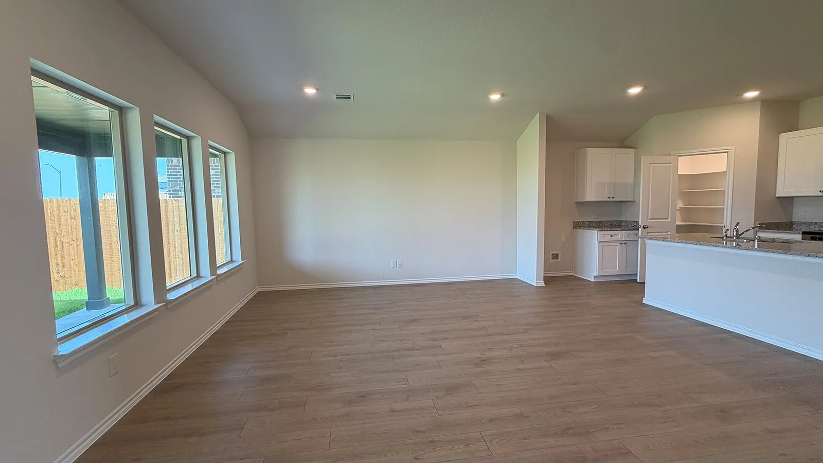 Single Family Residence For Sale in Kaufman County , 220 Van Horn Drive, Terrell, Texas 75160, 4 Bedroom, 2 Bathroom, 2 Garage spaces, 1,875 Sqft, built in 2026, mls#21383033, Real Estate Agent in Terrell, Homes For Sale in Kaufman county, Homes For Sale in Terrell, Realtor in Terrell Texas, Real Estate Brokerage Independent Realty Texas, Luminita Cordes Realtor