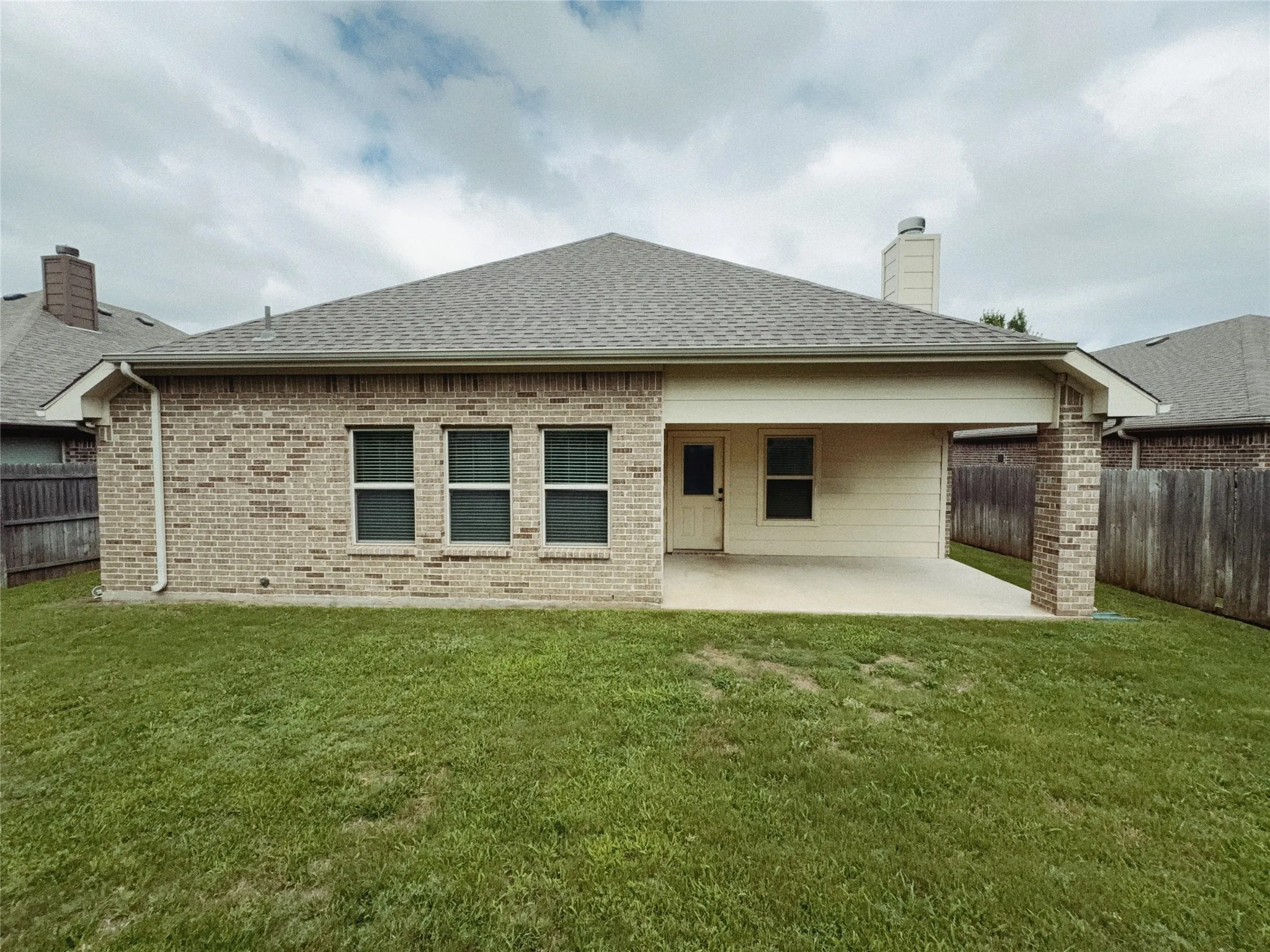 Single Family Residence For Sale in Tarrant County , 7421 Innisbrook Lane, Fort Worth, Texas 76179, 4 Bedroom, 2 Bathroom, 2 Garage spaces, 2,073 Sqft, built in 2015, mls#21383039, Real Estate Agent in Fort Worth, Homes For Sale in Tarrant county, Homes For Sale in Fort Worth, Realtor in Fort Worth Texas, Real Estate Brokerage Independent Realty Texas, Luminita Cordes Realtor