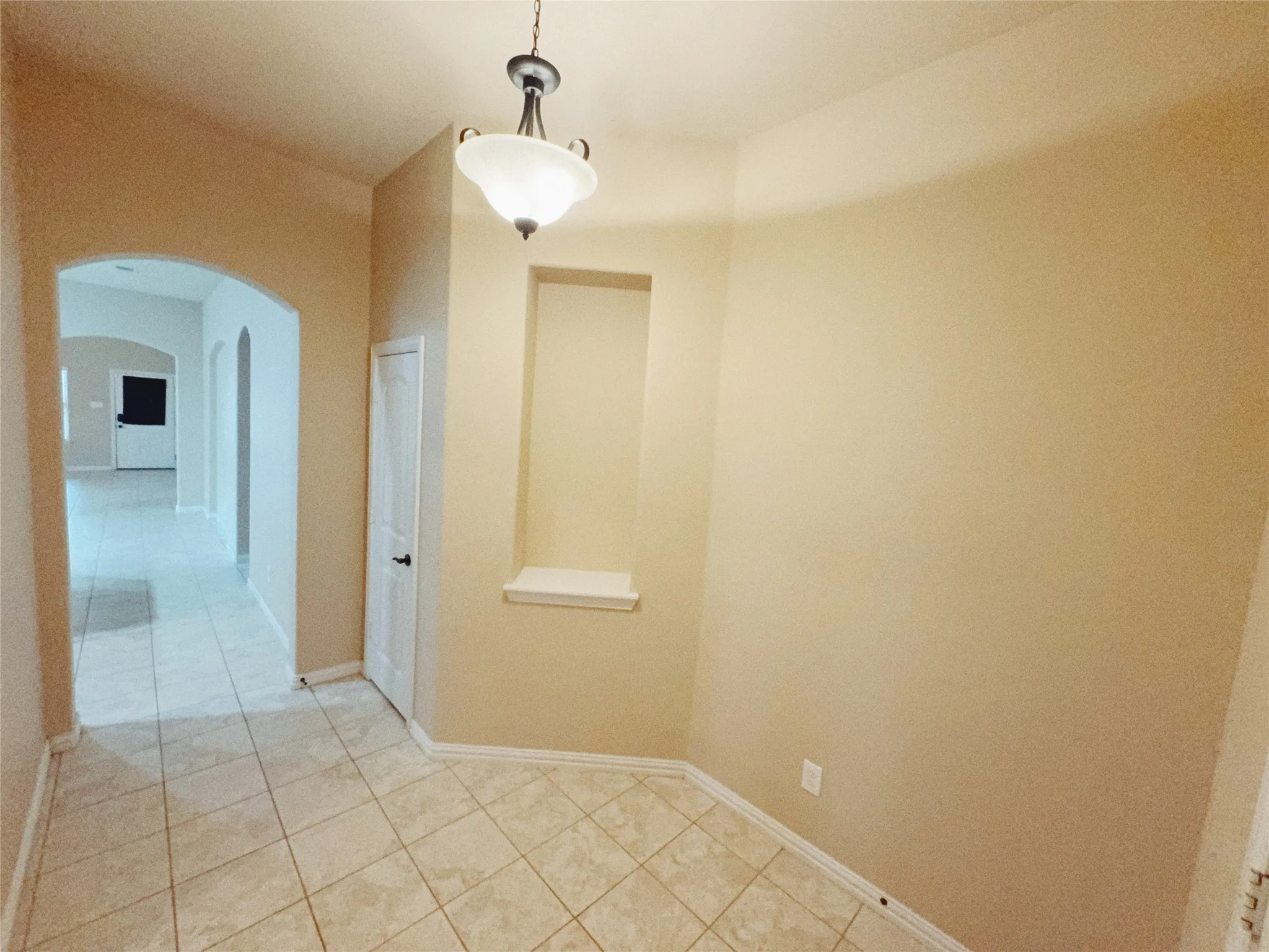 Single Family Residence For Sale in Tarrant County , 7421 Innisbrook Lane, Fort Worth, Texas 76179, 4 Bedroom, 2 Bathroom, 2 Garage spaces, 2,073 Sqft, built in 2015, mls#21383039, Real Estate Agent in Fort Worth, Homes For Sale in Tarrant county, Homes For Sale in Fort Worth, Realtor in Fort Worth Texas, Real Estate Brokerage Independent Realty Texas, Luminita Cordes Realtor