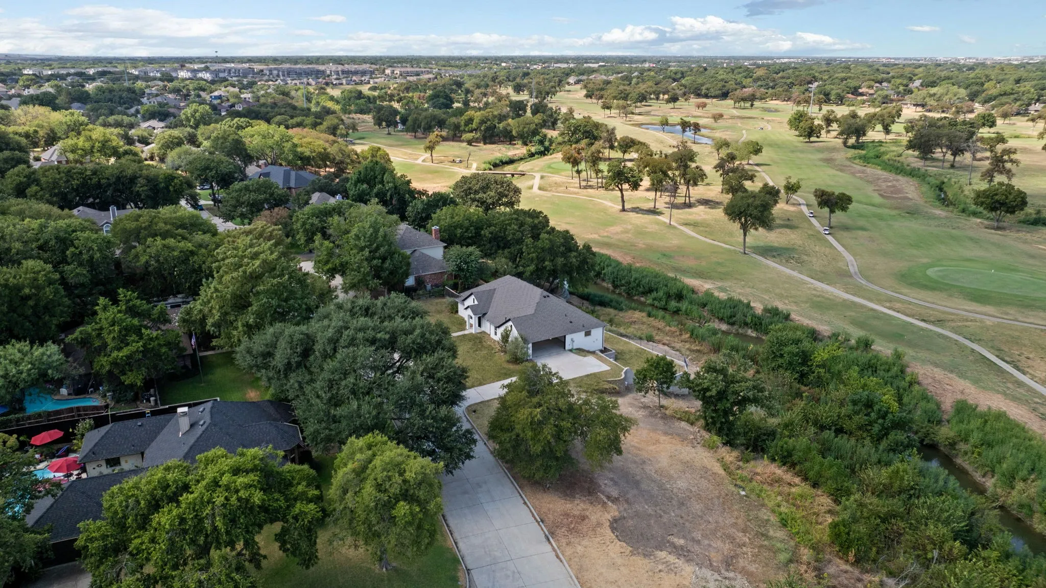 Single Family Residence For Sale in Dallas County , 3648 Bluegrass Drive, Grand Prairie, Texas 75052, 4 Bedroom, 3 Bathroom, 2 Garage spaces, 2,208 Sqft, built in 2018, mls#21382937, Real Estate Agent in Grand Prairie, Homes For Sale in Dallas county, Homes For Sale in Grand Prairie, Realtor in Grand Prairie Texas, Real Estate Brokerage Independent Realty Texas, Luminita Cordes Realtor