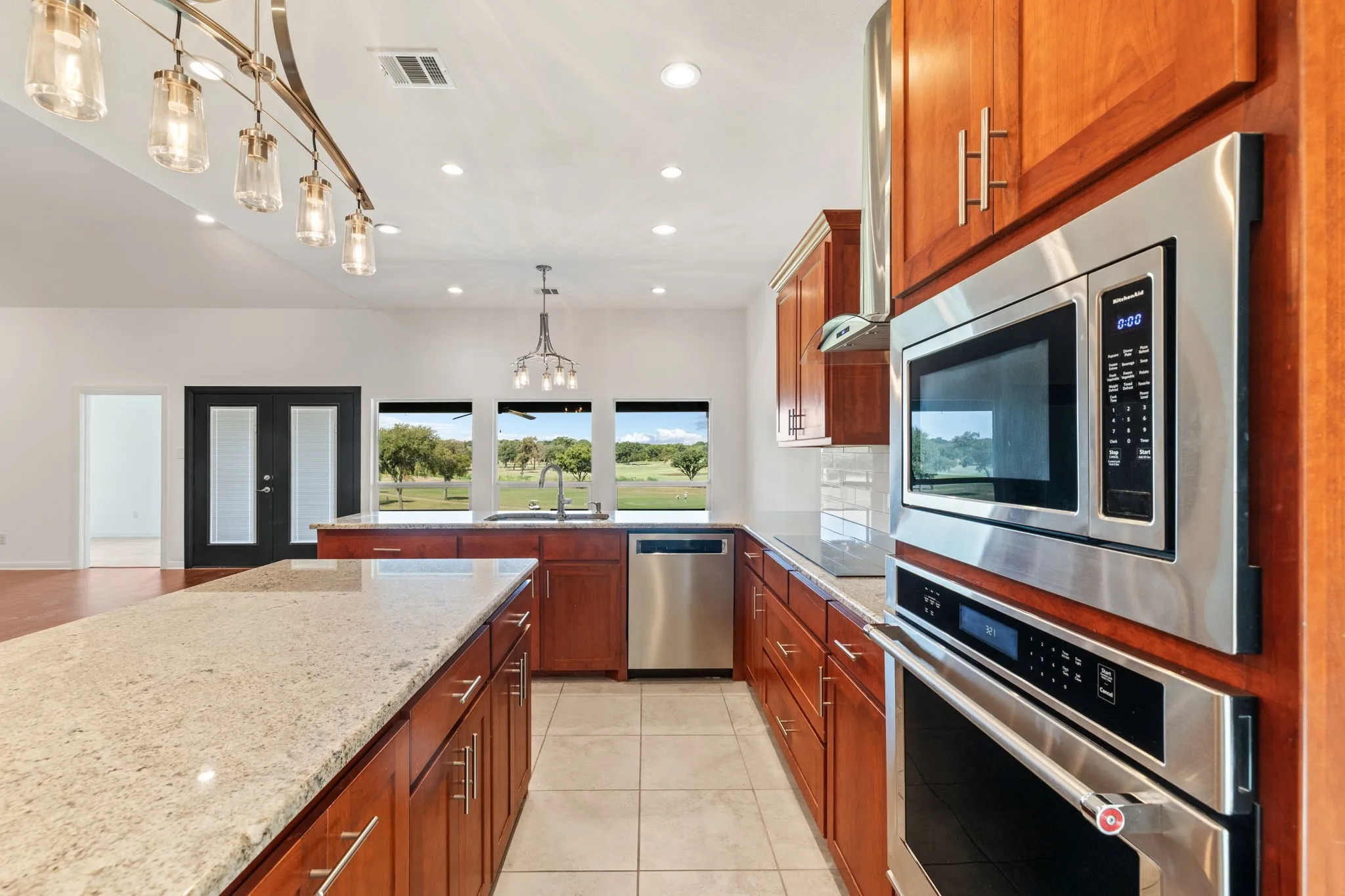 Single Family Residence For Sale in Dallas County , 3648 Bluegrass Drive, Grand Prairie, Texas 75052, 4 Bedroom, 3 Bathroom, 2 Garage spaces, 2,208 Sqft, built in 2018, mls#21382937, Real Estate Agent in Grand Prairie, Homes For Sale in Dallas county, Homes For Sale in Grand Prairie, Realtor in Grand Prairie Texas, Real Estate Brokerage Independent Realty Texas, Luminita Cordes Realtor