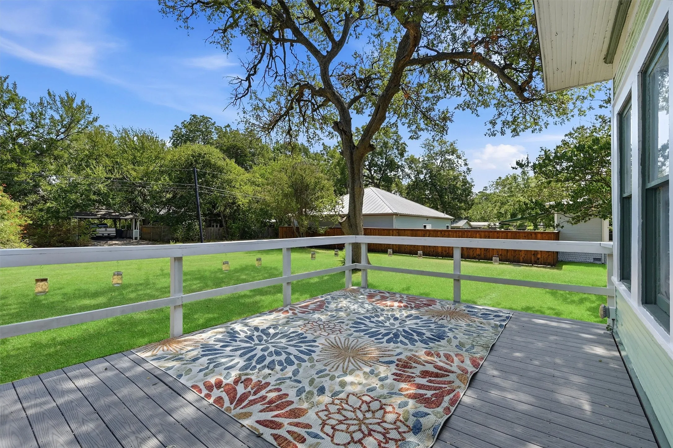 Single Family Residence For Sale in Grayson County , 1221 S Crockett Street, Sherman, Texas 75090, 3 Bedroom, 2 Bathroom, Garage spaces, 2,027 Sqft, built in 1900, mls#21383048, Real Estate Agent in Sherman, Homes For Sale in Grayson county, Homes For Sale in Sherman, Realtor in Sherman Texas, Real Estate Brokerage Independent Realty Texas, Luminita Cordes Realtor