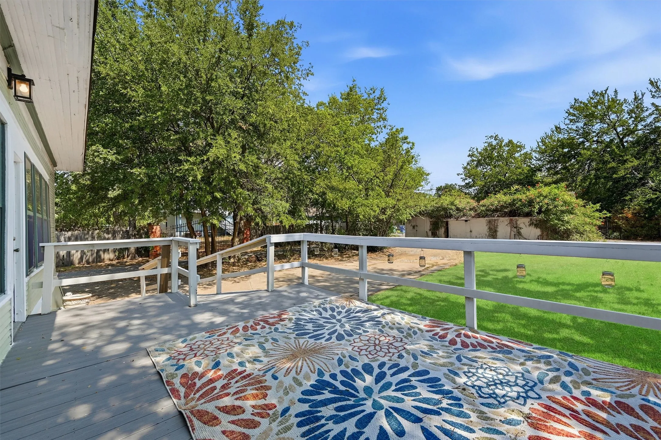 Single Family Residence For Sale in Grayson County , 1221 S Crockett Street, Sherman, Texas 75090, 3 Bedroom, 2 Bathroom, Garage spaces, 2,027 Sqft, built in 1900, mls#21383048, Real Estate Agent in Sherman, Homes For Sale in Grayson county, Homes For Sale in Sherman, Realtor in Sherman Texas, Real Estate Brokerage Independent Realty Texas, Luminita Cordes Realtor