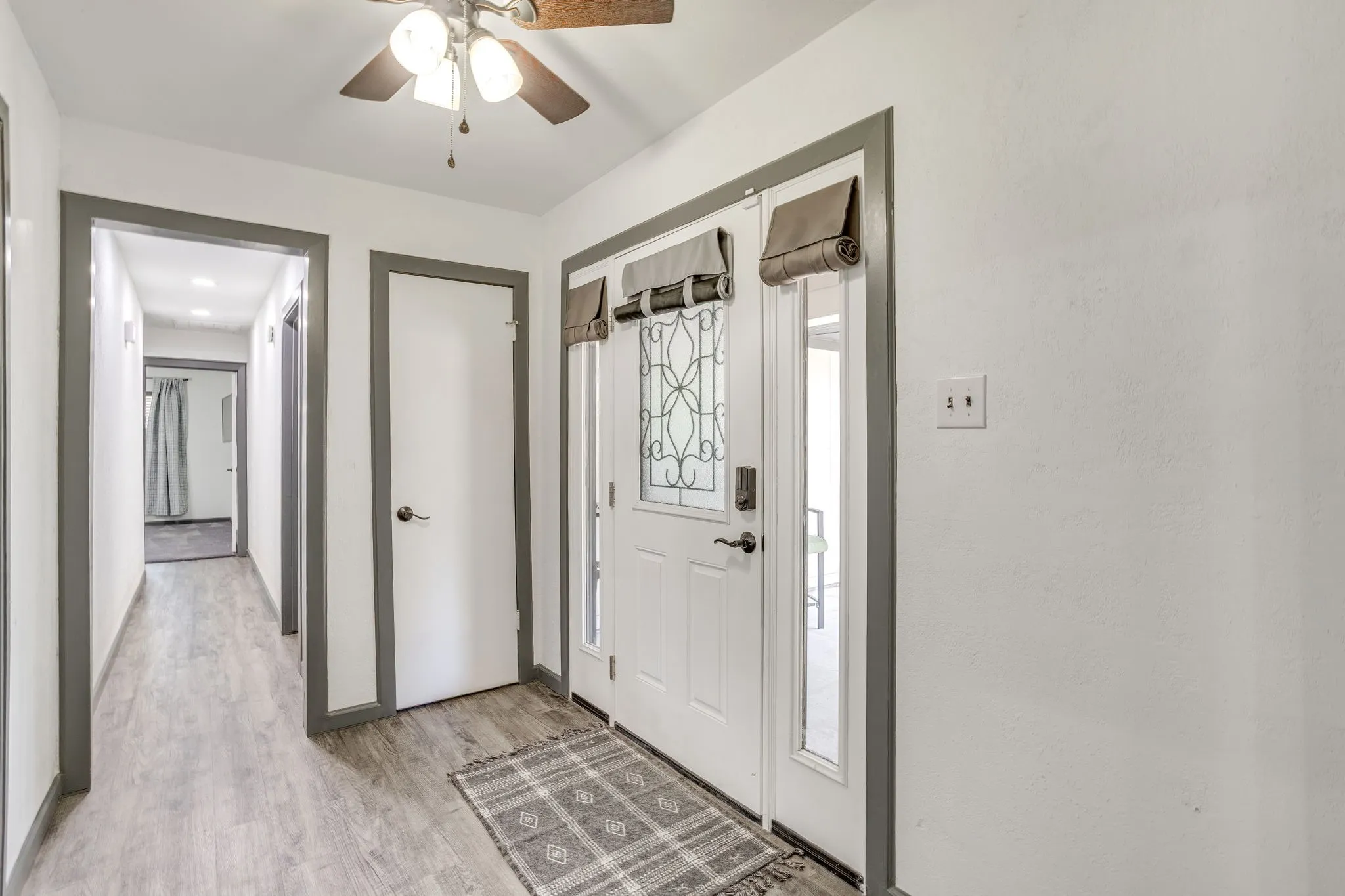 Single Family Residence For Sale in Johnson County , 104 Sunset Place, Joshua, Texas 76058, 4 Bedroom, 2 Bathroom, 2 Garage spaces, 2,410 Sqft, built in 1974, mls#21382667, Real Estate Agent in Joshua, Homes For Sale in Johnson county, Homes For Sale in Joshua, Realtor in Joshua Texas, Real Estate Brokerage Independent Realty Texas, Luminita Cordes Realtor