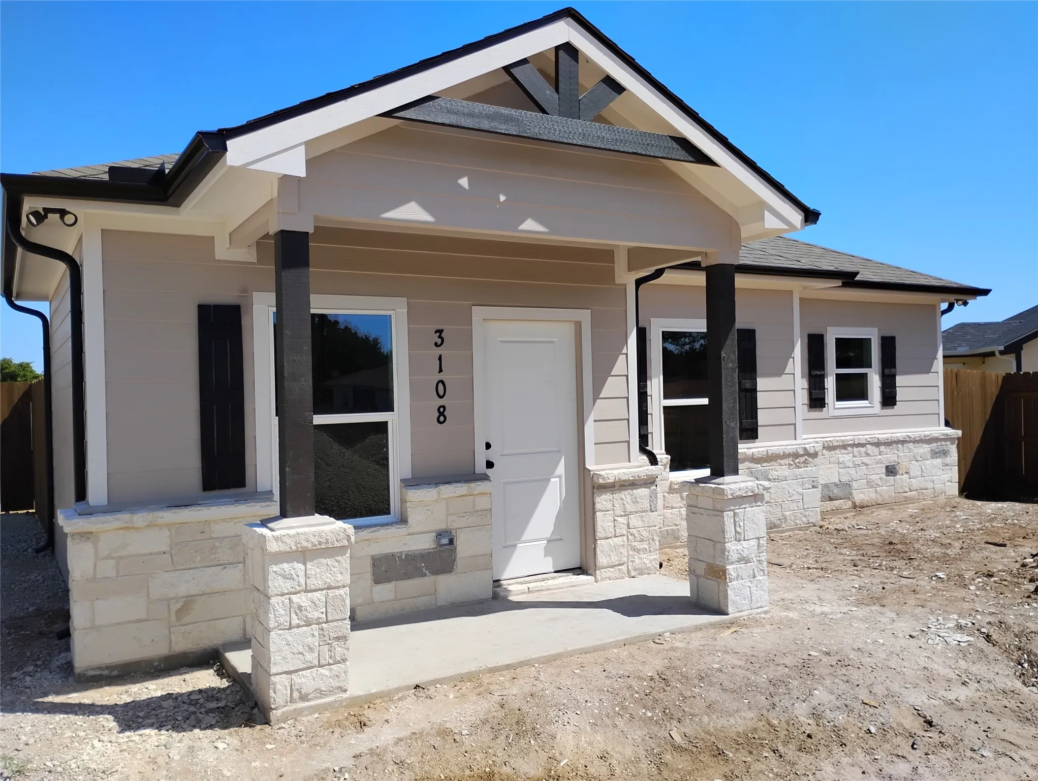 Townhouse For Rent in Parker County , 1012 Wooded Hollow Court 3108, Weatherford, Texas 76087, 2 Bedroom, 2 Bathroom, Garage spaces, 1,043 Sqft, built in 2026, mls#21383056, Real Estate Agent in Weatherford, Homes For Rent in Parker county, Homes For Rent in Weatherford, Realtor in Weatherford Texas, Real Estate Brokerage Independent Realty Texas, Luminita Cordes Realtor