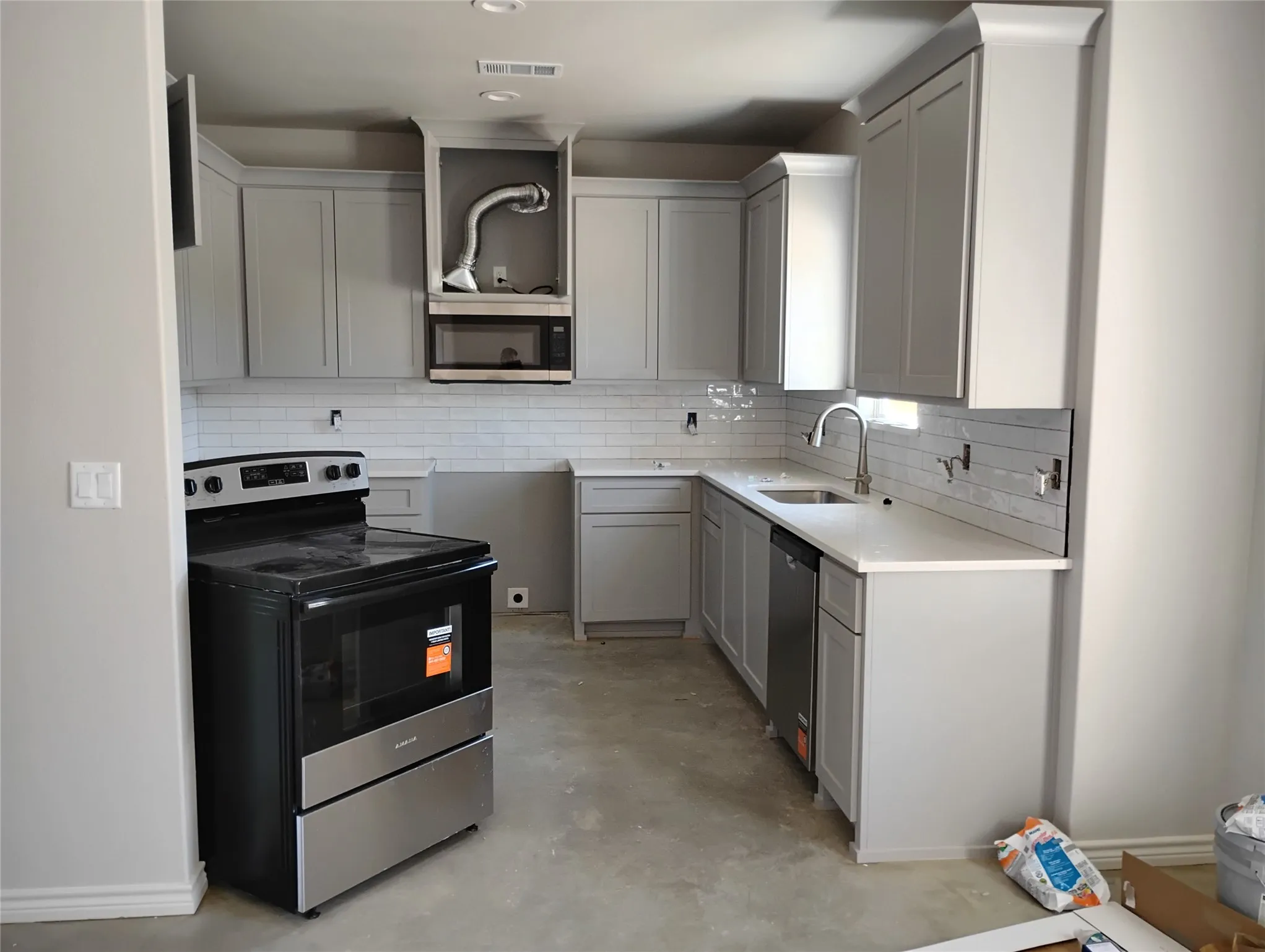 Townhouse For Rent in Parker County , 1012 Wooded Hollow Court 3108, Weatherford, Texas 76087, 2 Bedroom, 2 Bathroom, Garage spaces, 1,043 Sqft, built in 2026, mls#21383056, Real Estate Agent in Weatherford, Homes For Rent in Parker county, Homes For Rent in Weatherford, Realtor in Weatherford Texas, Real Estate Brokerage Independent Realty Texas, Luminita Cordes Realtor