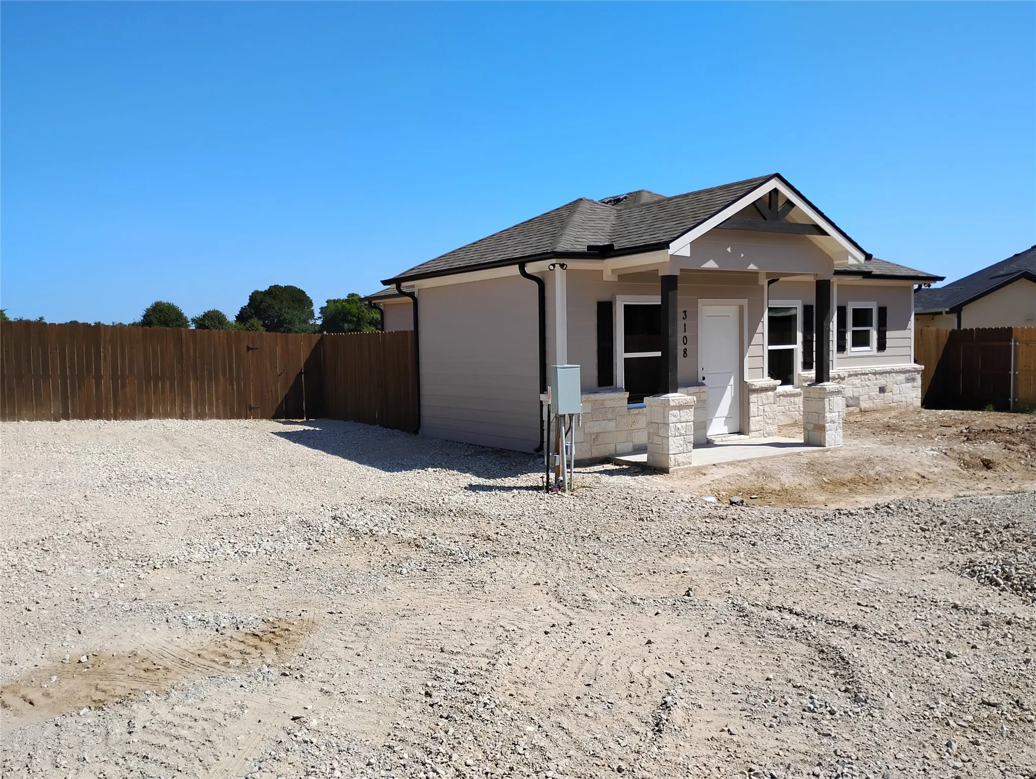 Townhouse For Rent in Parker County , 1012 Wooded Hollow Court 3108, Weatherford, Texas 76087, 2 Bedroom, 2 Bathroom, Garage spaces, 1,043 Sqft, built in 2026, mls#21383056, Real Estate Agent in Weatherford, Homes For Rent in Parker county, Homes For Rent in Weatherford, Realtor in Weatherford Texas, Real Estate Brokerage Independent Realty Texas, Luminita Cordes Realtor