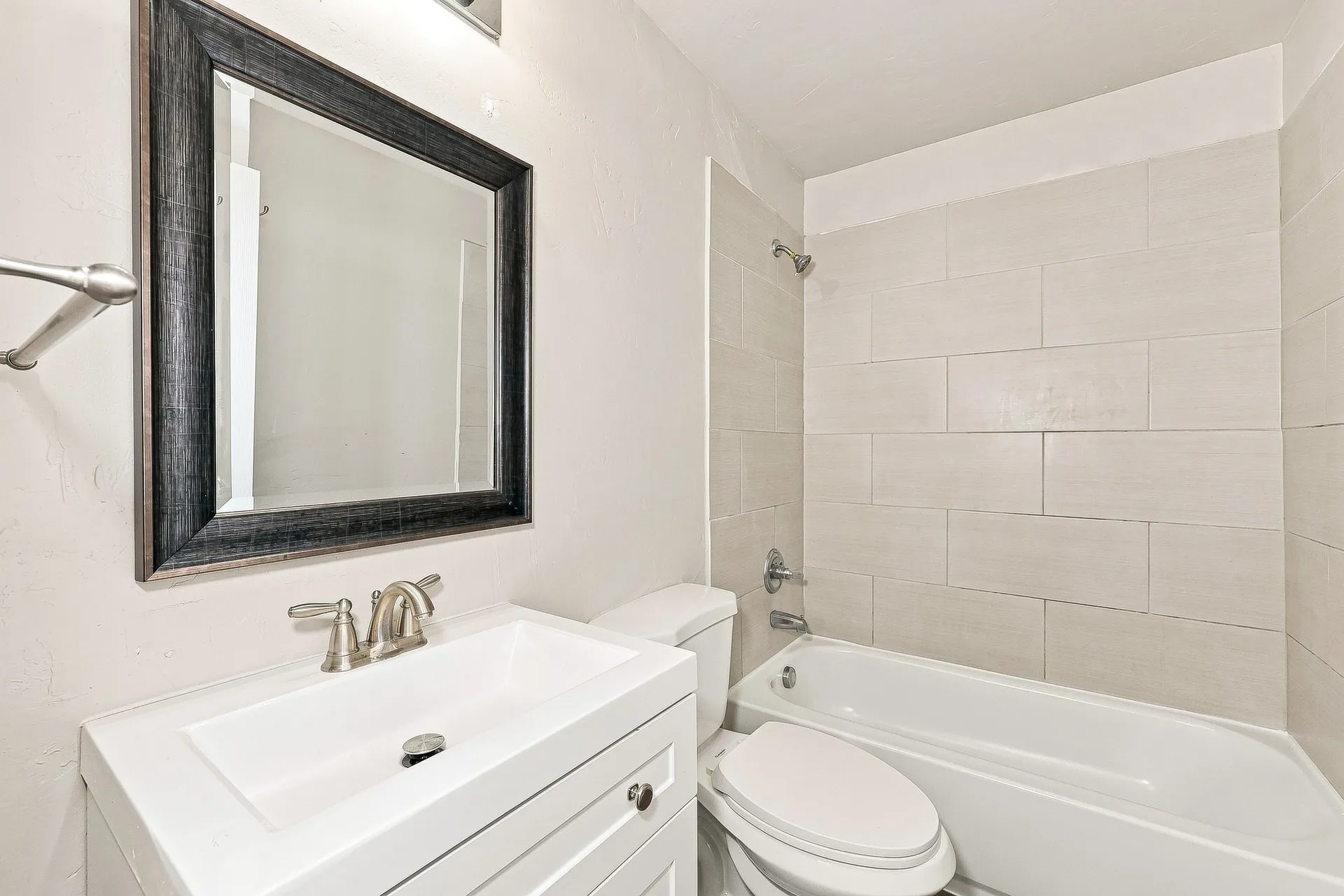 Single Family Residence For Rent in Dallas County , 1705 Longview Street, Mesquite, Texas 75149, 3 Bedroom, 2 Bathroom, Garage spaces, 1,617 Sqft, built in 1955, mls#21383043, Real Estate Agent in Mesquite, Homes For Rent in Dallas county, Homes For Rent in Mesquite, Realtor in Mesquite Texas, Real Estate Brokerage Independent Realty Texas, Luminita Cordes Realtor