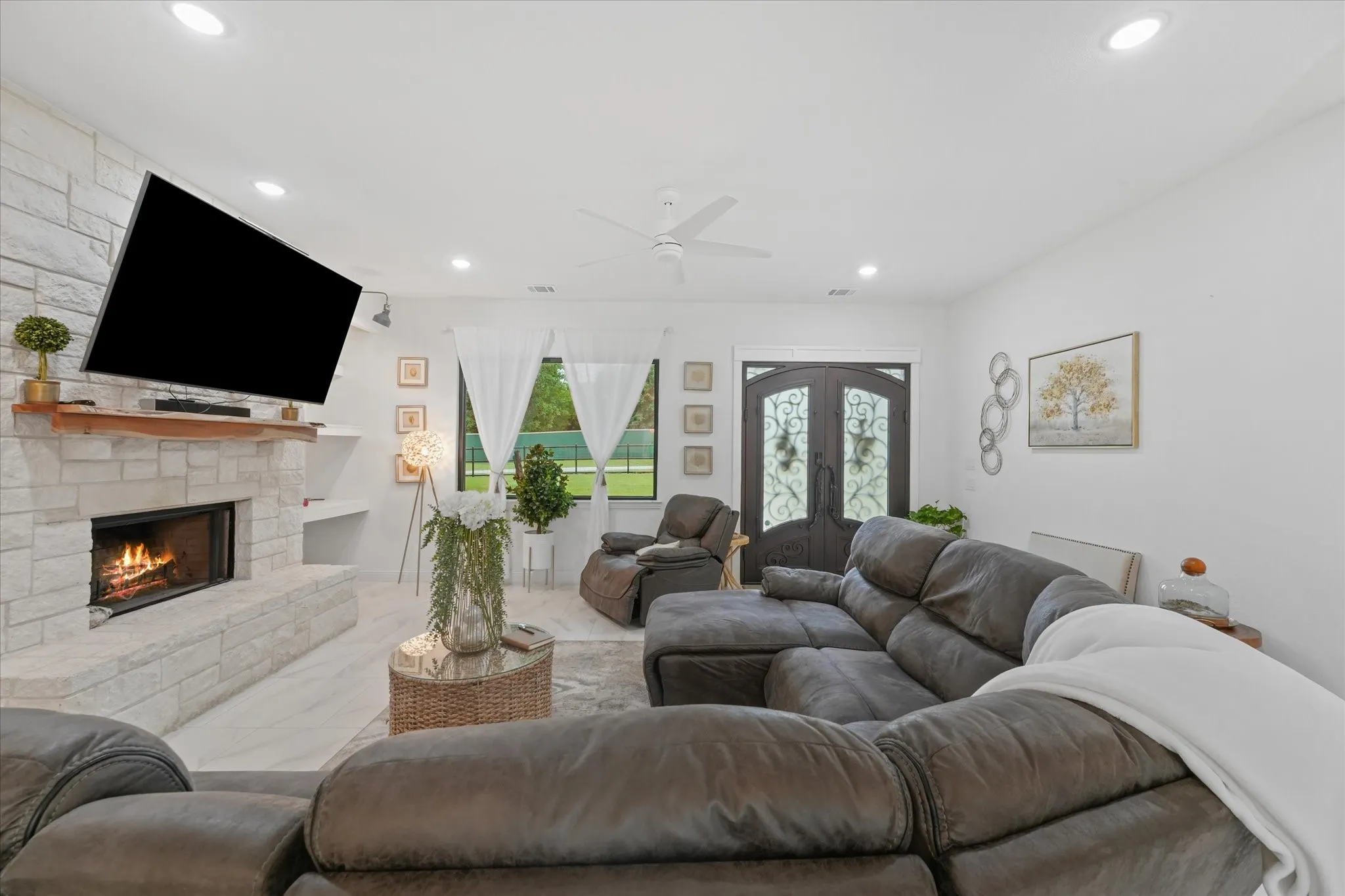 Single Family Residence For Sale in Johnson County , 5509 County Road 1022, Joshua, Texas 76058, 5 Bedroom, 4 Bathroom, 2 Garage spaces, 3,241 Sqft, built in 2023, mls#21383064, Real Estate Agent in Joshua, Homes For Sale in Johnson county, Homes For Sale in Joshua, Realtor in Joshua Texas, Real Estate Brokerage Independent Realty Texas, Luminita Cordes Realtor