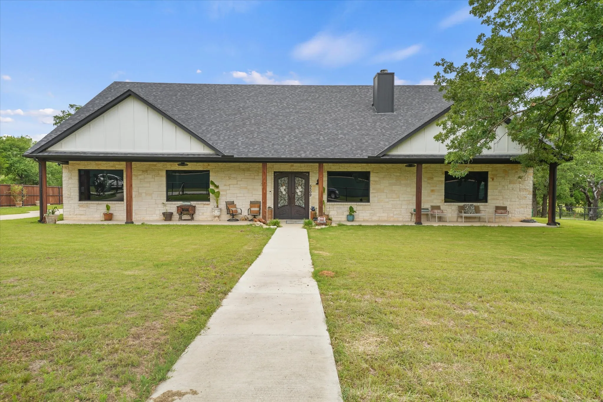 Single Family Residence For Sale in Johnson County , 5509 County Road 1022, Joshua, Texas 76058, 5 Bedroom, 4 Bathroom, 2 Garage spaces, 3,241 Sqft, built in 2023, mls#21383064, Real Estate Agent in Joshua, Homes For Sale in Johnson county, Homes For Sale in Joshua, Realtor in Joshua Texas, Real Estate Brokerage Independent Realty Texas, Luminita Cordes Realtor