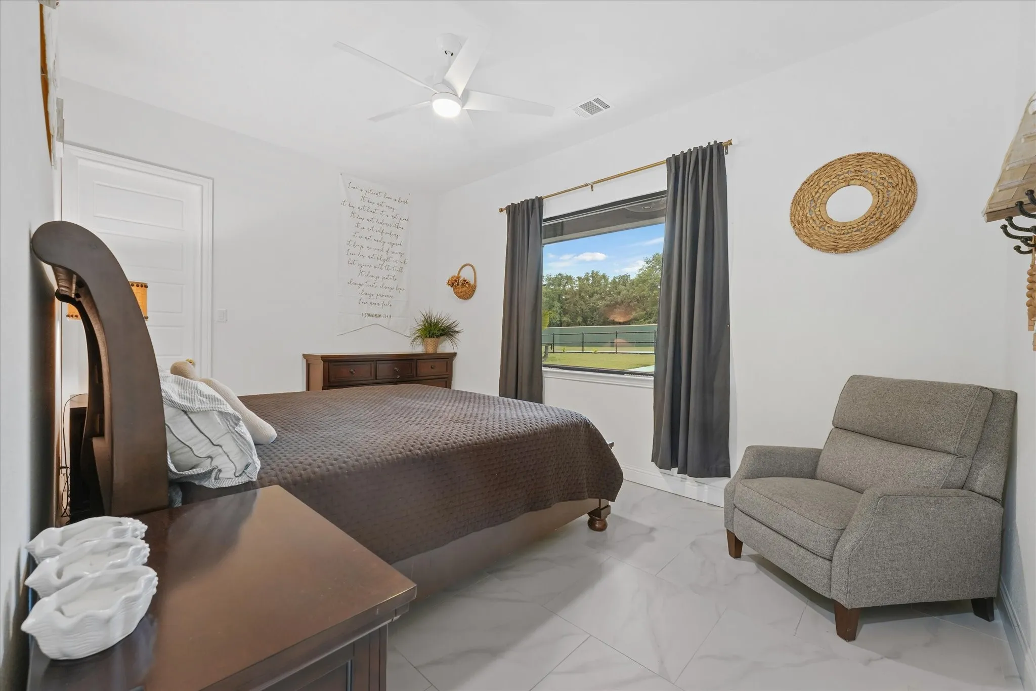 Single Family Residence For Sale in Johnson County , 5509 County Road 1022, Joshua, Texas 76058, 5 Bedroom, 4 Bathroom, 2 Garage spaces, 3,241 Sqft, built in 2023, mls#21383064, Real Estate Agent in Joshua, Homes For Sale in Johnson county, Homes For Sale in Joshua, Realtor in Joshua Texas, Real Estate Brokerage Independent Realty Texas, Luminita Cordes Realtor