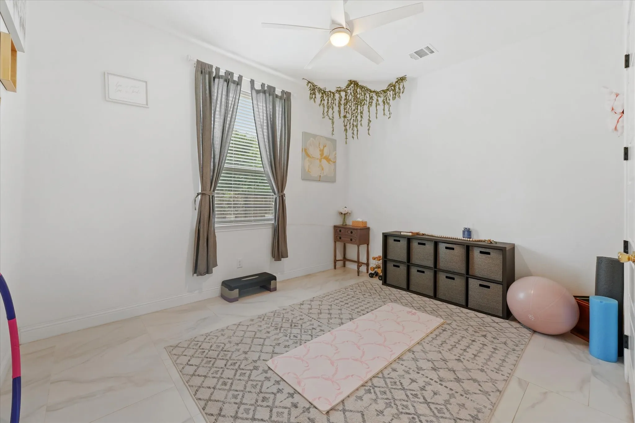 Single Family Residence For Sale in Johnson County , 5509 County Road 1022, Joshua, Texas 76058, 5 Bedroom, 4 Bathroom, 2 Garage spaces, 3,241 Sqft, built in 2023, mls#21383064, Real Estate Agent in Joshua, Homes For Sale in Johnson county, Homes For Sale in Joshua, Realtor in Joshua Texas, Real Estate Brokerage Independent Realty Texas, Luminita Cordes Realtor