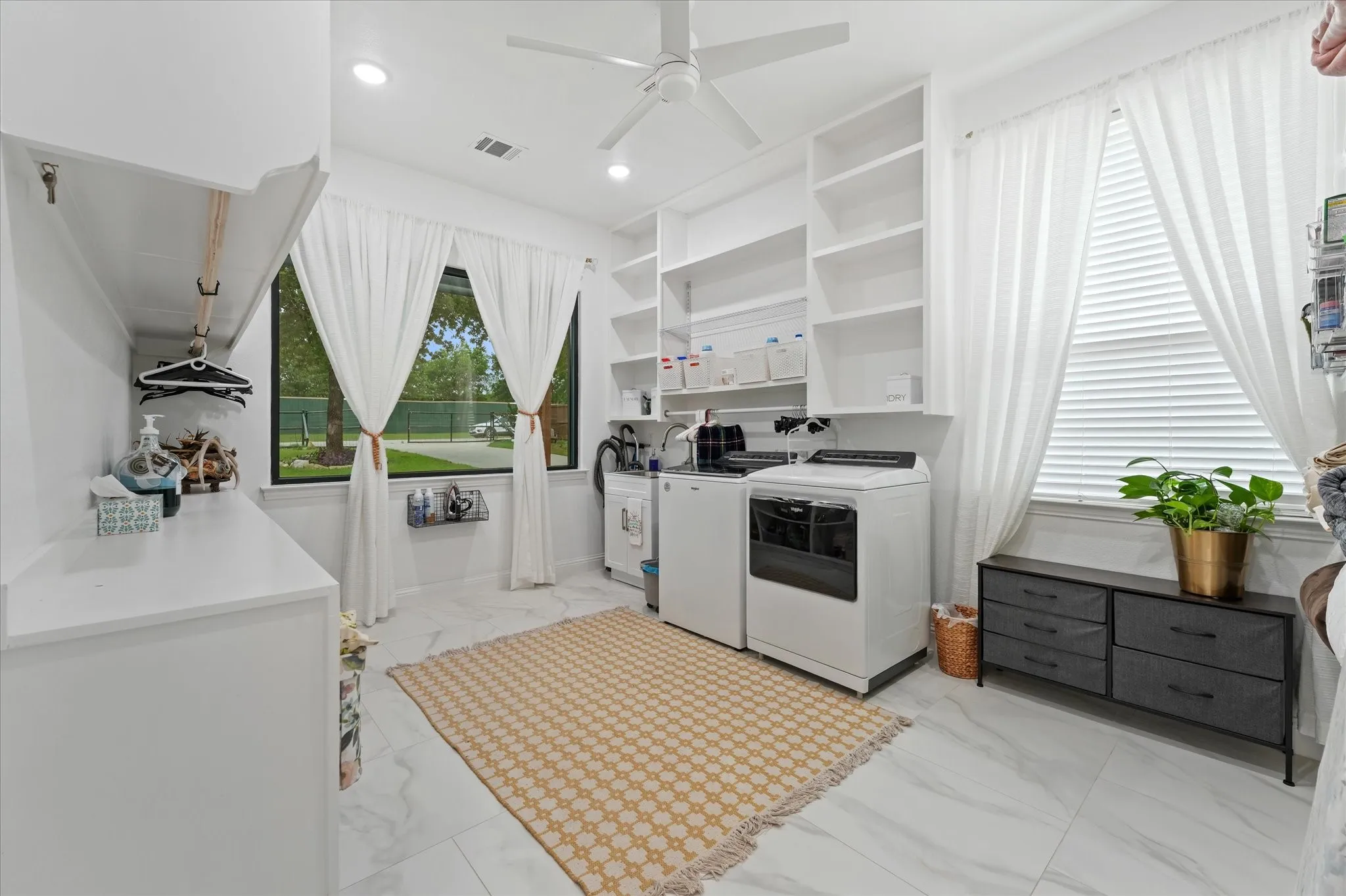 Single Family Residence For Sale in Johnson County , 5509 County Road 1022, Joshua, Texas 76058, 5 Bedroom, 4 Bathroom, 2 Garage spaces, 3,241 Sqft, built in 2023, mls#21383064, Real Estate Agent in Joshua, Homes For Sale in Johnson county, Homes For Sale in Joshua, Realtor in Joshua Texas, Real Estate Brokerage Independent Realty Texas, Luminita Cordes Realtor