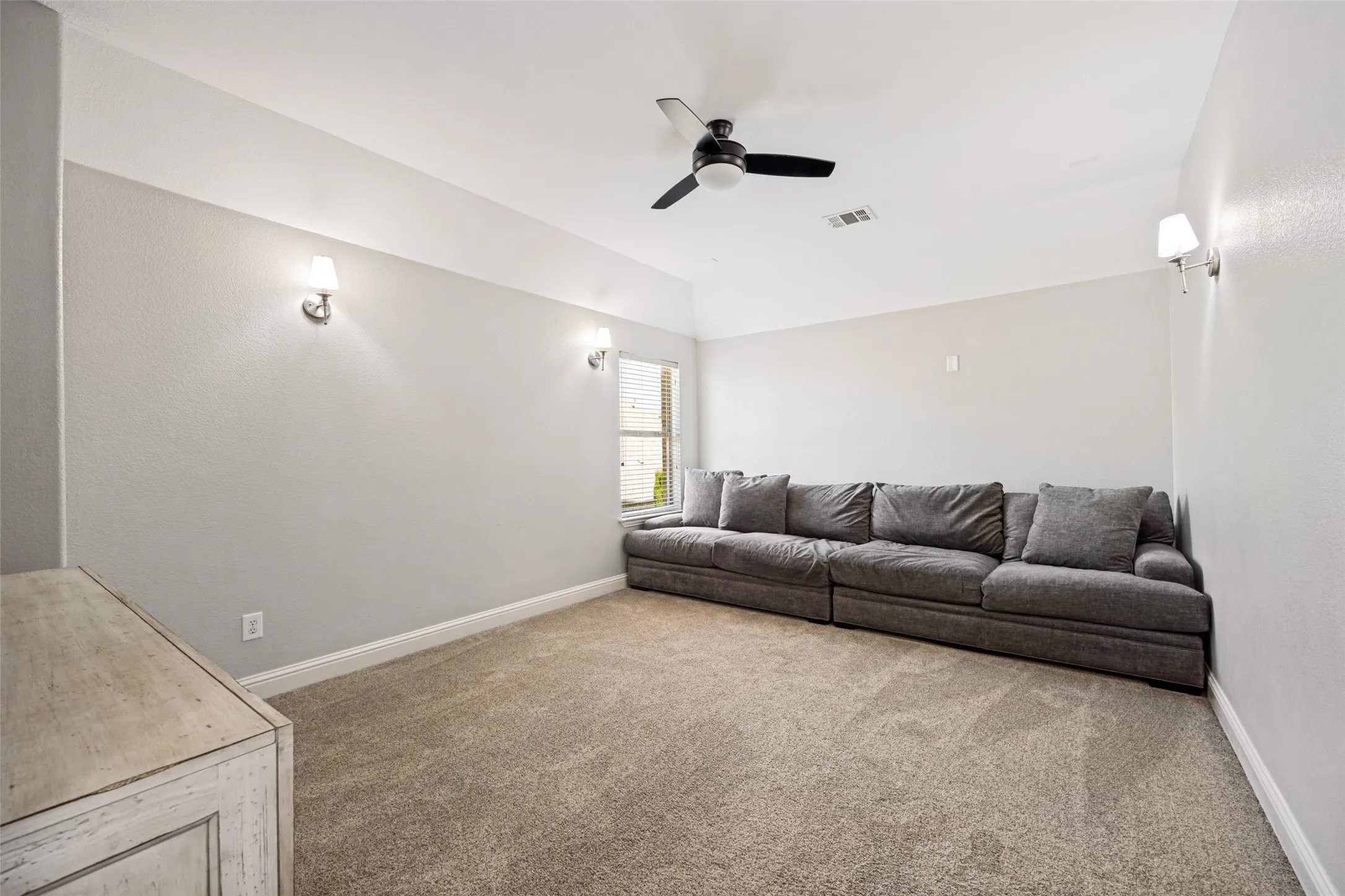 Single Family Residence For Sale in Collin County , 831 Texcoco Drive, Prosper, Texas 75078, 4 Bedroom, 4 Bathroom, 3 Garage spaces, 3,810 Sqft, built in 2005, mls#21380158, Real Estate Agent in Prosper, Homes For Sale in Collin county, Homes For Sale in Prosper, Realtor in Prosper Texas, Real Estate Brokerage Independent Realty Texas, Luminita Cordes Realtor