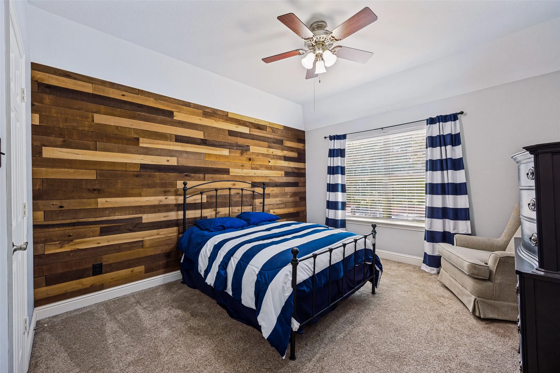 Single Family Residence For Sale in Collin County , 831 Texcoco Drive, Prosper, Texas 75078, 4 Bedroom, 4 Bathroom, 3 Garage spaces, 3,810 Sqft, built in 2005, mls#21380158, Real Estate Agent in Prosper, Homes For Sale in Collin county, Homes For Sale in Prosper, Realtor in Prosper Texas, Real Estate Brokerage Independent Realty Texas, Luminita Cordes Realtor