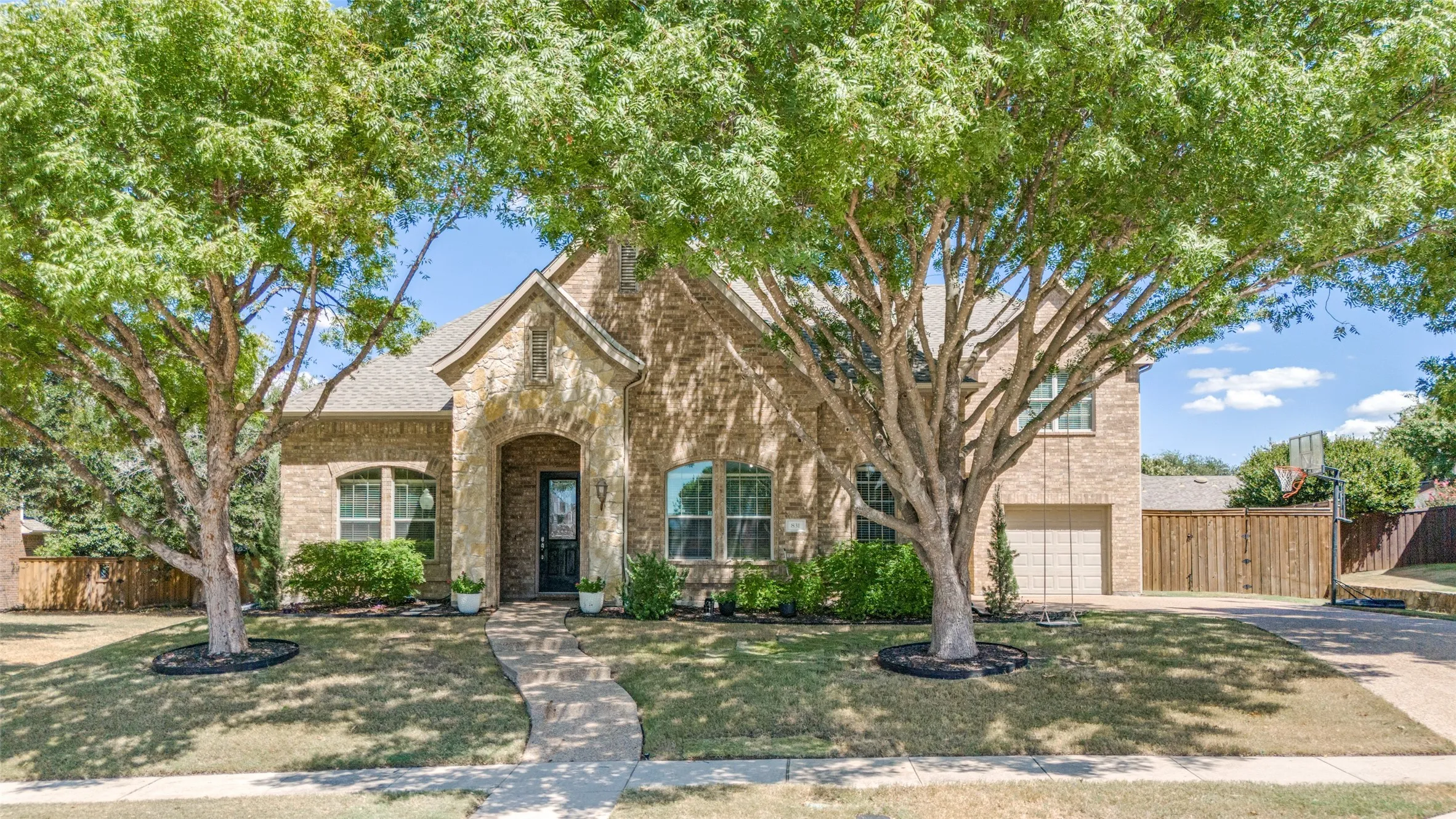 Single Family Residence For Sale in Collin County , 831 Texcoco Drive, Prosper, Texas 75078, 4 Bedroom, 4 Bathroom, 3 Garage spaces, 3,810 Sqft, built in 2005, mls#21380158, Real Estate Agent in Prosper, Homes For Sale in Collin county, Homes For Sale in Prosper, Realtor in Prosper Texas, Real Estate Brokerage Independent Realty Texas, Luminita Cordes Realtor