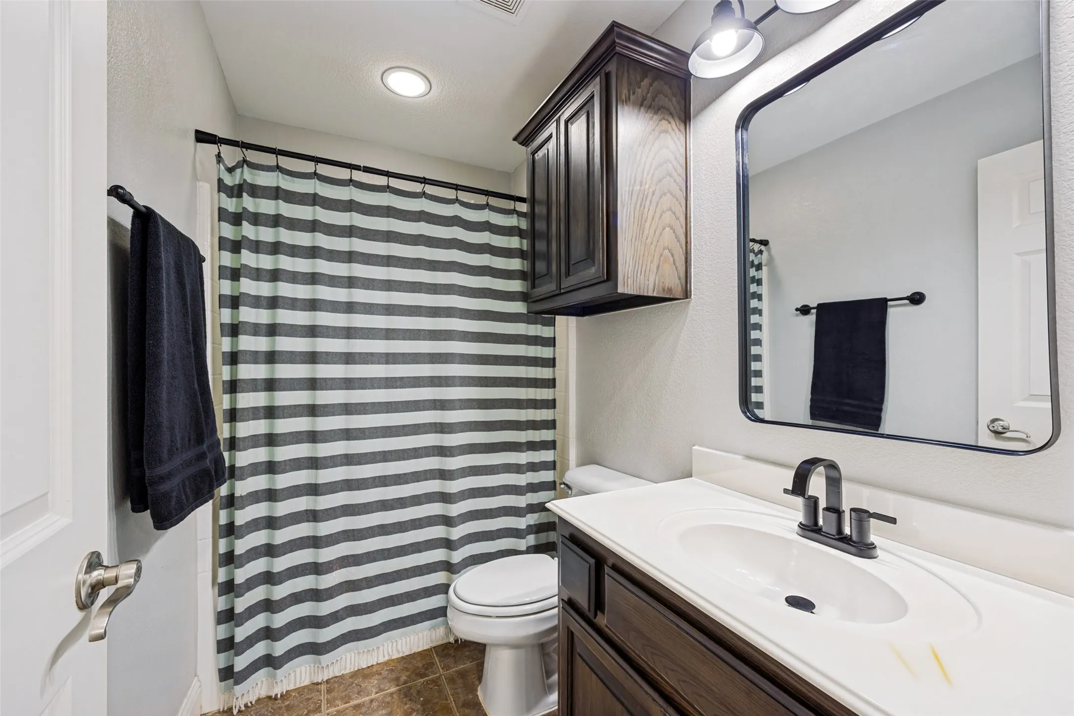 Single Family Residence For Sale in Collin County , 831 Texcoco Drive, Prosper, Texas 75078, 4 Bedroom, 4 Bathroom, 3 Garage spaces, 3,810 Sqft, built in 2005, mls#21380158, Real Estate Agent in Prosper, Homes For Sale in Collin county, Homes For Sale in Prosper, Realtor in Prosper Texas, Real Estate Brokerage Independent Realty Texas, Luminita Cordes Realtor