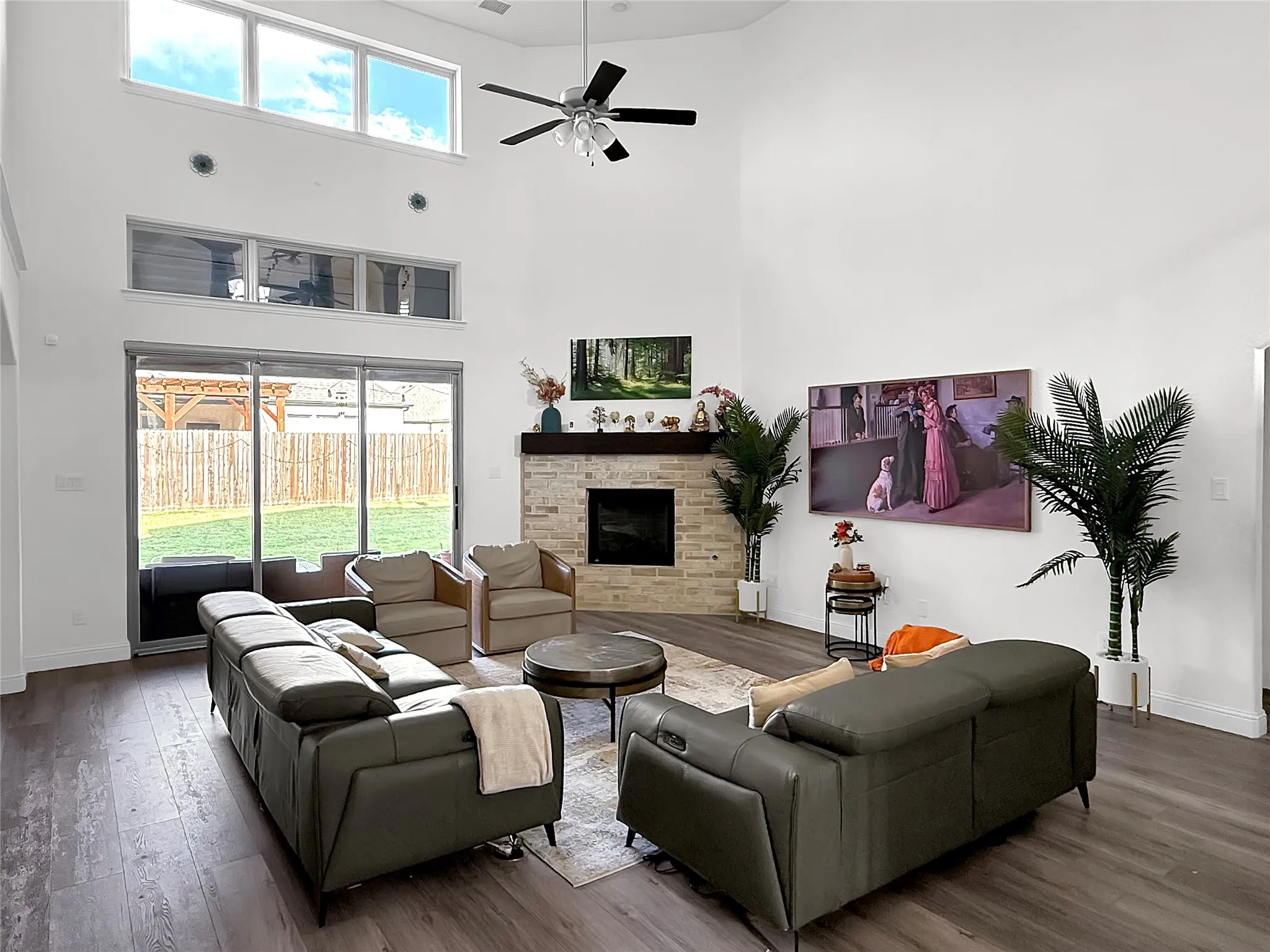 Single Family Residence For Rent in Collin County , 14550 Gentle Breeze Road, Frisco, Texas 75035, 6 Bedroom, 4 Bathroom, 2 Garage spaces, 3,816 Sqft, built in 2021, mls#21383067, Real Estate Agent in Frisco, Homes For Rent in Collin county, Homes For Rent in Frisco, Realtor in Frisco Texas, Real Estate Brokerage Independent Realty Texas, Luminita Cordes Realtor