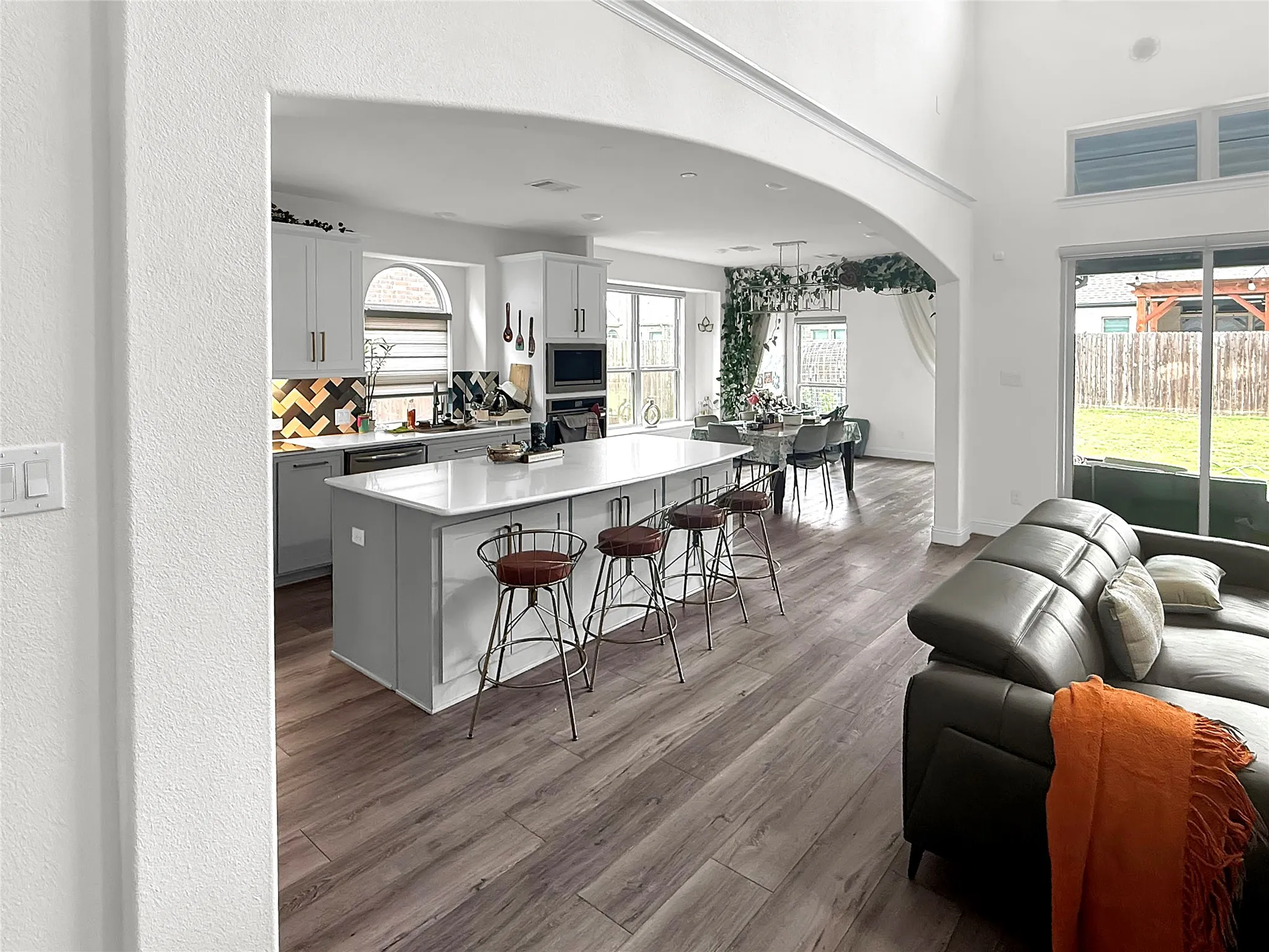 Single Family Residence For Rent in Collin County , 14550 Gentle Breeze Road, Frisco, Texas 75035, 6 Bedroom, 4 Bathroom, 2 Garage spaces, 3,816 Sqft, built in 2021, mls#21383067, Real Estate Agent in Frisco, Homes For Rent in Collin county, Homes For Rent in Frisco, Realtor in Frisco Texas, Real Estate Brokerage Independent Realty Texas, Luminita Cordes Realtor