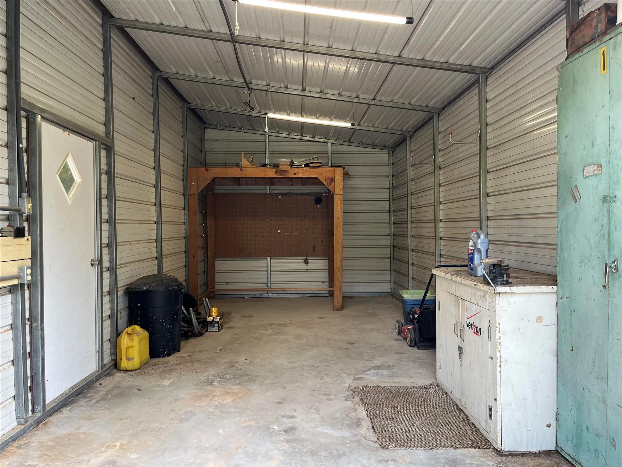 Single Family Residence For Sale in Hopkins County , 767 County Road 1218, Brashear, Texas 75420, 4 Bedroom, 3 Bathroom, 2 Garage spaces, 2,153 Sqft, built in 2015, mls#21383052, Real Estate Agent in Brashear, Homes For Sale in Hopkins county, Homes For Sale in Brashear, Realtor in Brashear Texas, Real Estate Brokerage Independent Realty Texas, Luminita Cordes Realtor