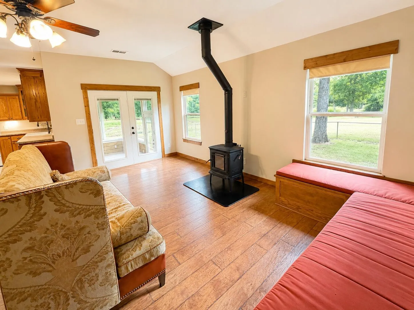 Single Family Residence For Sale in Hopkins County , 767 County Road 1218, Brashear, Texas 75420, 4 Bedroom, 3 Bathroom, 2 Garage spaces, 2,153 Sqft, built in 2015, mls#21383052, Real Estate Agent in Brashear, Homes For Sale in Hopkins county, Homes For Sale in Brashear, Realtor in Brashear Texas, Real Estate Brokerage Independent Realty Texas, Luminita Cordes Realtor