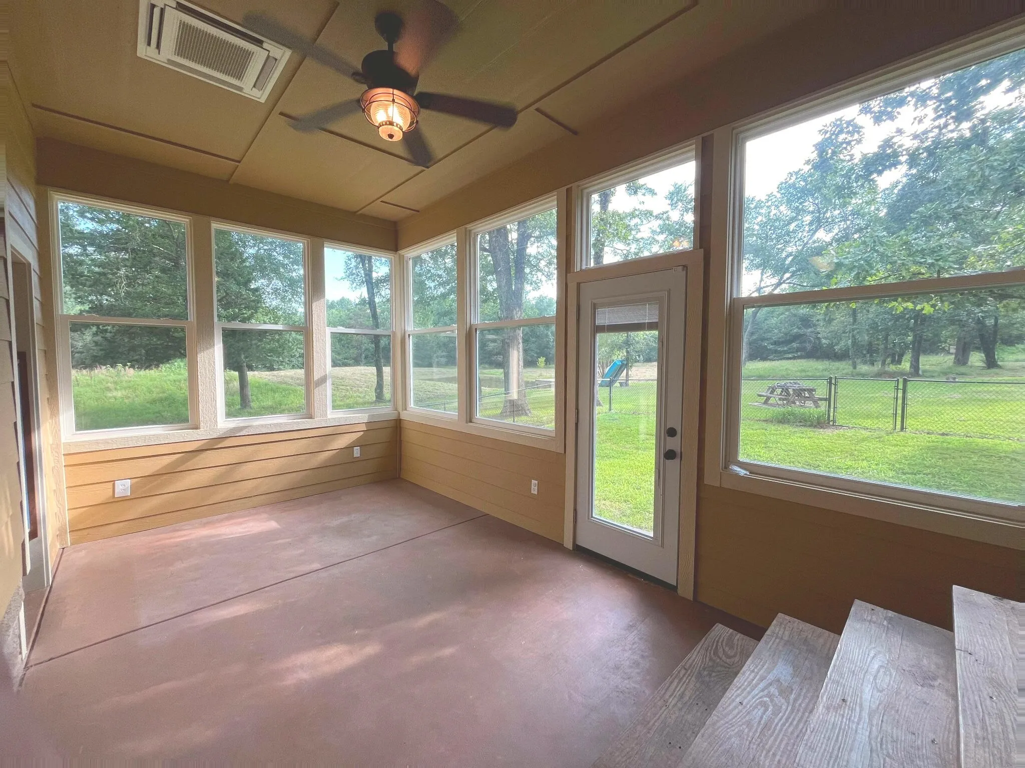 Single Family Residence For Sale in Hopkins County , 767 County Road 1218, Brashear, Texas 75420, 4 Bedroom, 3 Bathroom, 2 Garage spaces, 2,153 Sqft, built in 2015, mls#21383052, Real Estate Agent in Brashear, Homes For Sale in Hopkins county, Homes For Sale in Brashear, Realtor in Brashear Texas, Real Estate Brokerage Independent Realty Texas, Luminita Cordes Realtor