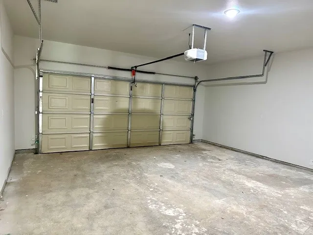 Single Family Residence For Rent in Tarrant County , 209 Cotton Drive, Mansfield, Texas 76063, 3 Bedroom, 2 Bathroom, 2 Garage spaces, 1,911 Sqft, built in 2025, mls#21369491, Real Estate Agent in Mansfield, Homes For Rent in Tarrant county, Homes For Rent in Mansfield, Realtor in Mansfield Texas, Real Estate Brokerage Independent Realty Texas, Luminita Cordes Realtor