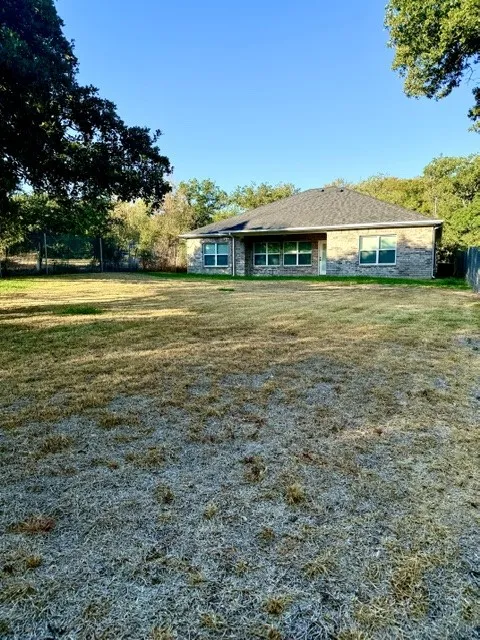 Single Family Residence For Rent in Tarrant County , 209 Cotton Drive, Mansfield, Texas 76063, 3 Bedroom, 2 Bathroom, 2 Garage spaces, 1,911 Sqft, built in 2025, mls#21369491, Real Estate Agent in Mansfield, Homes For Rent in Tarrant county, Homes For Rent in Mansfield, Realtor in Mansfield Texas, Real Estate Brokerage Independent Realty Texas, Luminita Cordes Realtor