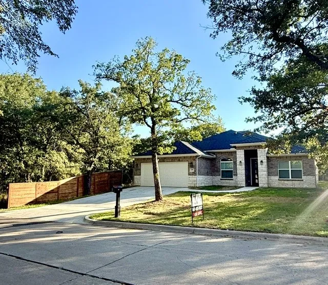 Single Family Residence For Rent in Tarrant County , 209 Cotton Drive, Mansfield, Texas 76063, 3 Bedroom, 2 Bathroom, 2 Garage spaces, 1,911 Sqft, built in 2025, mls#21369491, Real Estate Agent in Mansfield, Homes For Rent in Tarrant county, Homes For Rent in Mansfield, Realtor in Mansfield Texas, Real Estate Brokerage Independent Realty Texas, Luminita Cordes Realtor