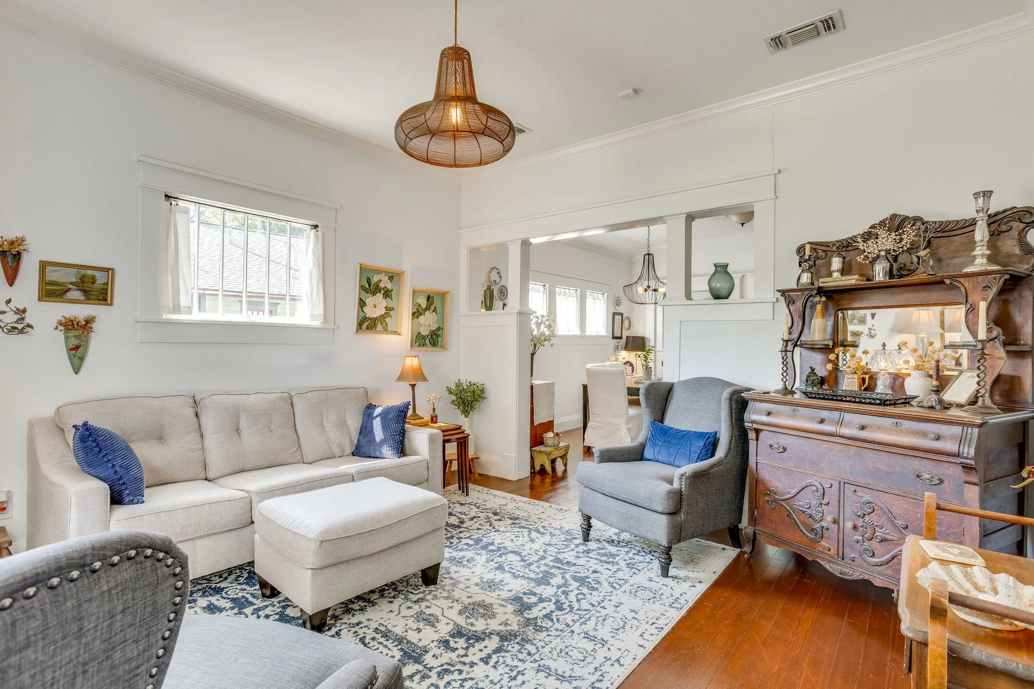 Single Family Residence For Sale in Tarrant County , 1116 W Arlington Avenue, Fort Worth, Texas 76110, 2 Bedroom, 2 Bathroom, Garage spaces, 1,350 Sqft, built in 1927, mls#21383084, Real Estate Agent in Fort Worth, Homes For Sale in Tarrant county, Homes For Sale in Fort Worth, Realtor in Fort Worth Texas, Real Estate Brokerage Independent Realty Texas, Luminita Cordes Realtor