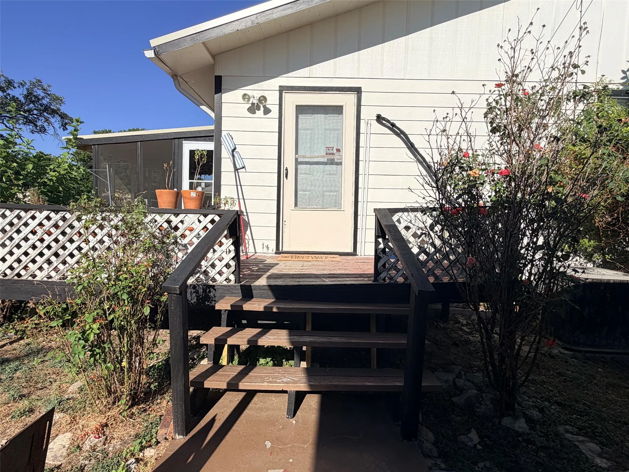 Single Family Residence For Sale in Comanche County , 1410 Marie Street, Comanche, Texas 76442, 3 Bedroom, 2 Bathroom, Garage spaces, 1,600 Sqft, built in 1949, mls#21378533, Real Estate Agent in Comanche, Homes For Sale in Comanche county, Homes For Sale in Comanche, Realtor in Comanche Texas, Real Estate Brokerage Independent Realty Texas, Luminita Cordes Realtor