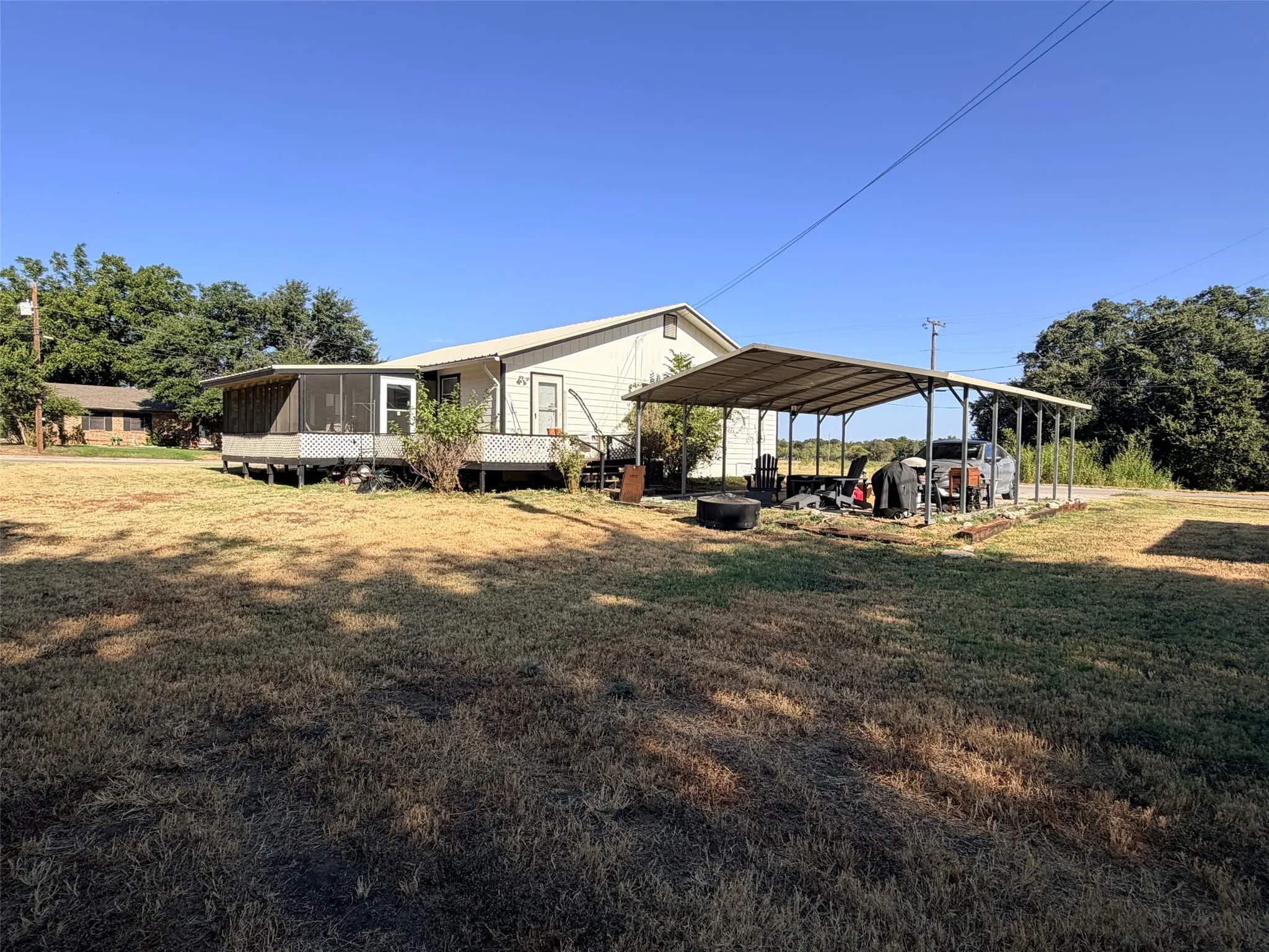 Single Family Residence For Sale in Comanche County , 1410 Marie Street, Comanche, Texas 76442, 3 Bedroom, 2 Bathroom, Garage spaces, 1,600 Sqft, built in 1949, mls#21378533, Real Estate Agent in Comanche, Homes For Sale in Comanche county, Homes For Sale in Comanche, Realtor in Comanche Texas, Real Estate Brokerage Independent Realty Texas, Luminita Cordes Realtor