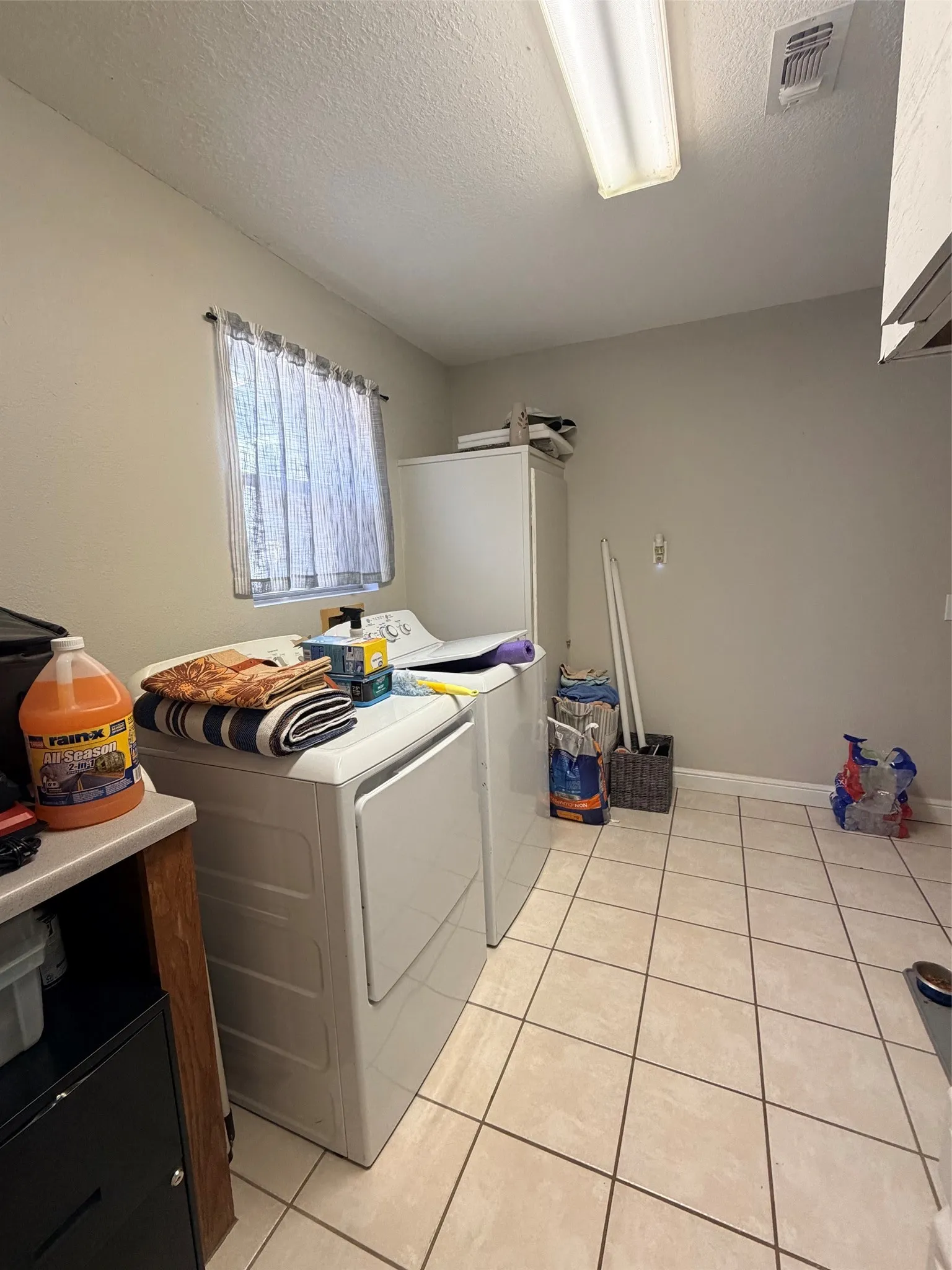 Single Family Residence For Sale in Comanche County , 1410 Marie Street, Comanche, Texas 76442, 3 Bedroom, 2 Bathroom, Garage spaces, 1,600 Sqft, built in 1949, mls#21378533, Real Estate Agent in Comanche, Homes For Sale in Comanche county, Homes For Sale in Comanche, Realtor in Comanche Texas, Real Estate Brokerage Independent Realty Texas, Luminita Cordes Realtor