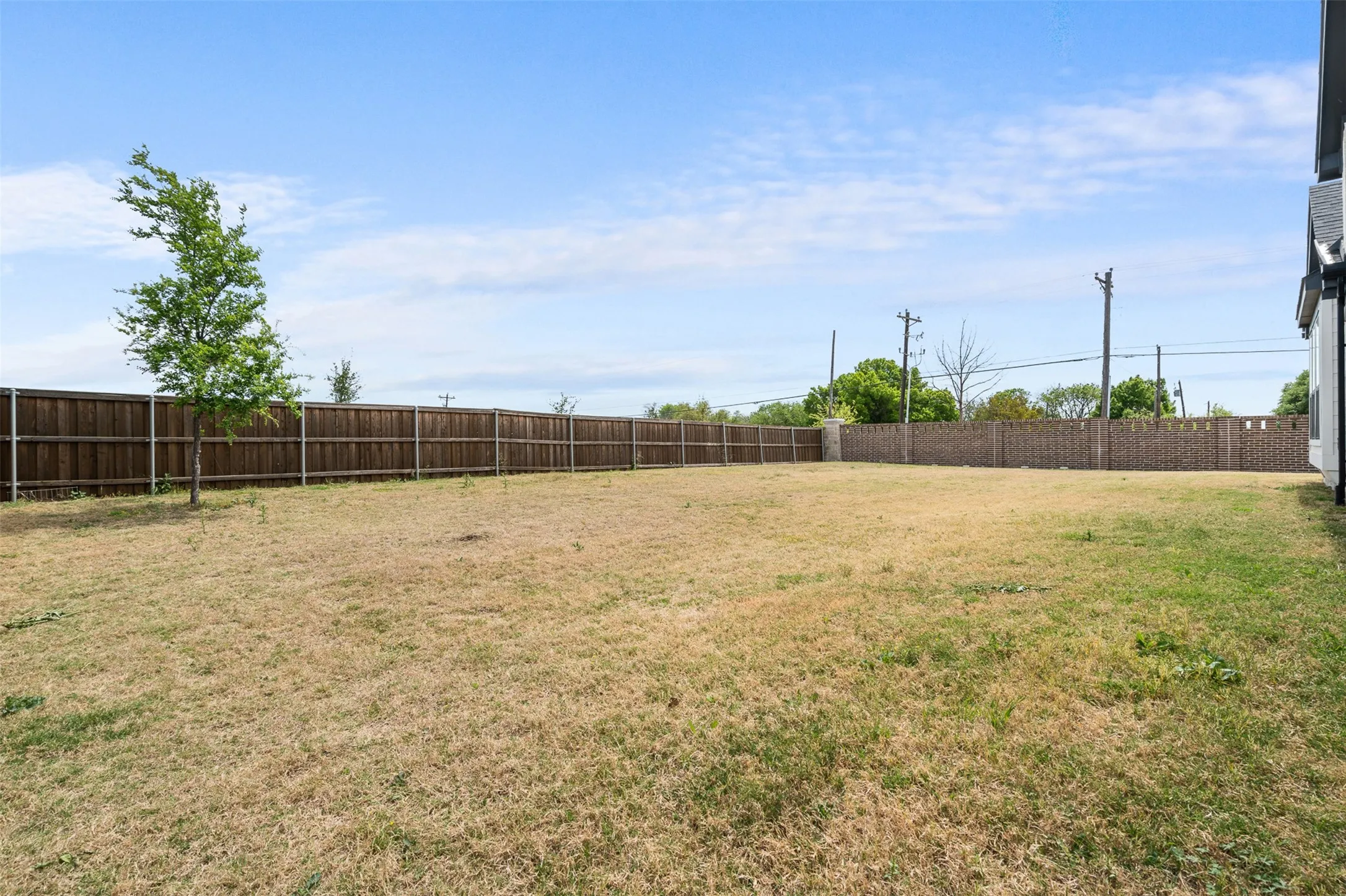 Single Family Residence For Sale in Collin County , 4428 Mill Pond Drive, Celina, Texas 75009, 4 Bedroom, 4 Bathroom, 3 Garage spaces, 2,883 Sqft, built in 2023, mls#21382977, Real Estate Agent in Celina, Homes For Sale in Collin county, Homes For Sale in Celina, Realtor in Celina Texas, Real Estate Brokerage Independent Realty Texas, Luminita Cordes Realtor