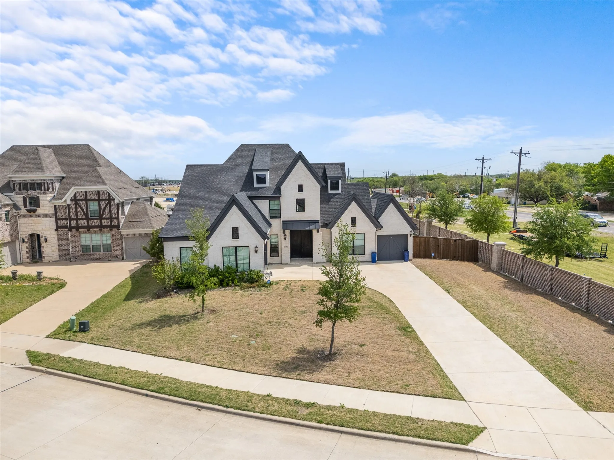 Single Family Residence For Sale in Collin County , 4428 Mill Pond Drive, Celina, Texas 75009, 4 Bedroom, 4 Bathroom, 3 Garage spaces, 2,883 Sqft, built in 2023, mls#21382977, Real Estate Agent in Celina, Homes For Sale in Collin county, Homes For Sale in Celina, Realtor in Celina Texas, Real Estate Brokerage Independent Realty Texas, Luminita Cordes Realtor