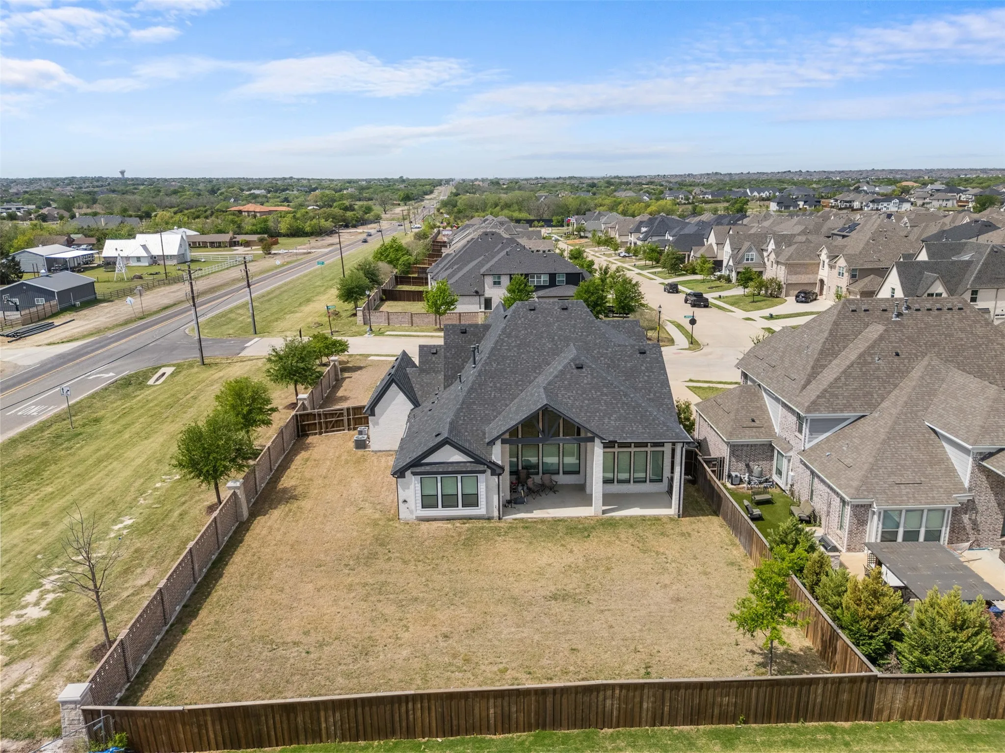 Single Family Residence For Sale in Collin County , 4428 Mill Pond Drive, Celina, Texas 75009, 4 Bedroom, 4 Bathroom, 3 Garage spaces, 2,883 Sqft, built in 2023, mls#21382977, Real Estate Agent in Celina, Homes For Sale in Collin county, Homes For Sale in Celina, Realtor in Celina Texas, Real Estate Brokerage Independent Realty Texas, Luminita Cordes Realtor