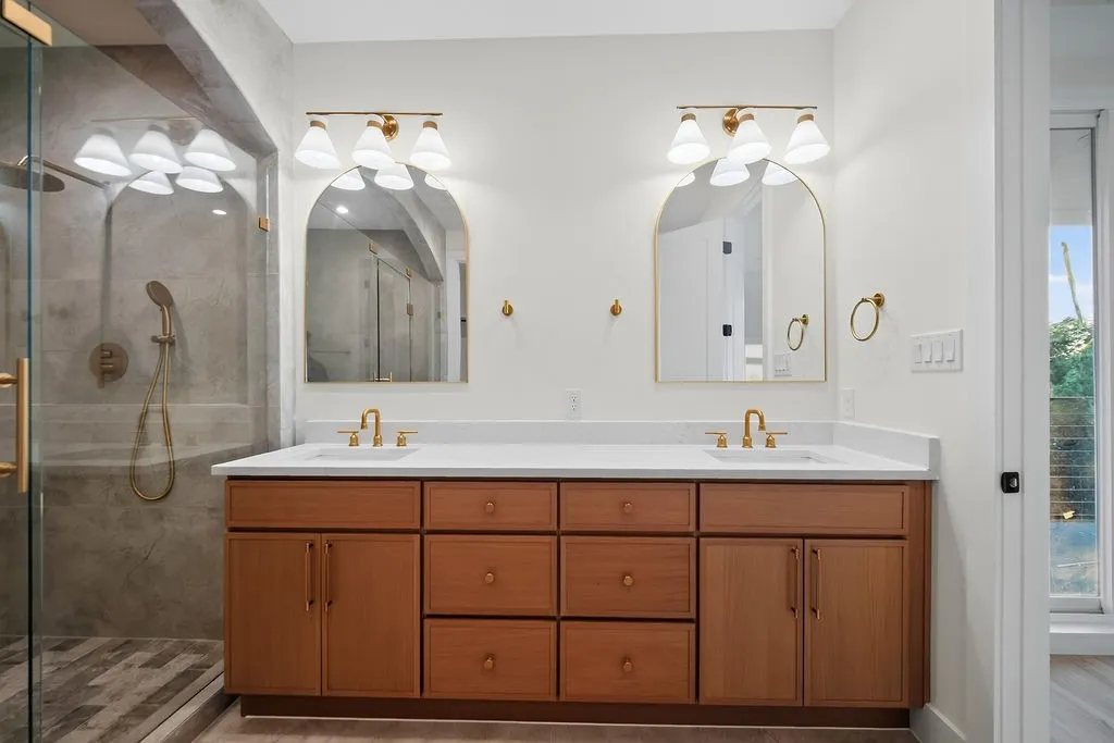 Single Family Residence For Sale in Dallas County , 345 Bonnie View Road, Dallas, Texas 75203, 4 Bedroom, 4 Bathroom, 2 Garage spaces, 2,248 Sqft, built in 2026, mls#21370177, Real Estate Agent in Dallas, Homes For Sale in Dallas county, Homes For Sale in Dallas, Realtor in Dallas Texas, Real Estate Brokerage Independent Realty Texas, Luminita Cordes Realtor