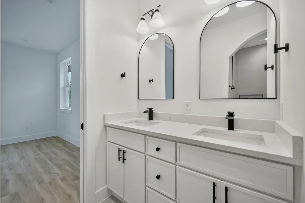 Single Family Residence For Sale in Dallas County , 345 Bonnie View Road, Dallas, Texas 75203, 4 Bedroom, 4 Bathroom, 2 Garage spaces, 2,248 Sqft, built in 2026, mls#21370177, Real Estate Agent in Dallas, Homes For Sale in Dallas county, Homes For Sale in Dallas, Realtor in Dallas Texas, Real Estate Brokerage Independent Realty Texas, Luminita Cordes Realtor