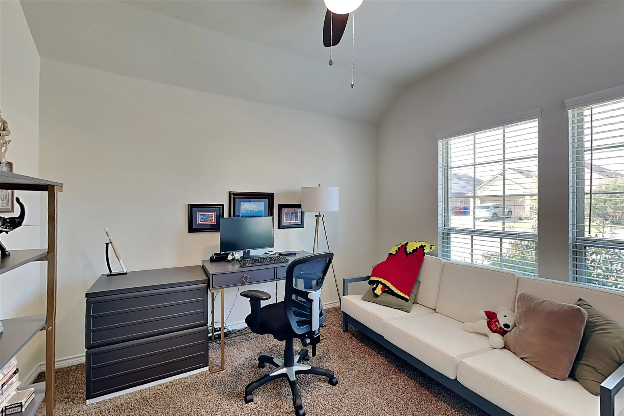 Single Family Residence For Rent in Hunt County , 3201 Overlook Drive, Royse City, Texas 75189, 4 Bedroom, 2 Bathroom, 2 Garage spaces, 1,943 Sqft, built in 2019, mls#21382986, Real Estate Agent in Royse City, Homes For Rent in Hunt county, Homes For Rent in Royse City, Realtor in Royse City Texas, Real Estate Brokerage Independent Realty Texas, Luminita Cordes Realtor