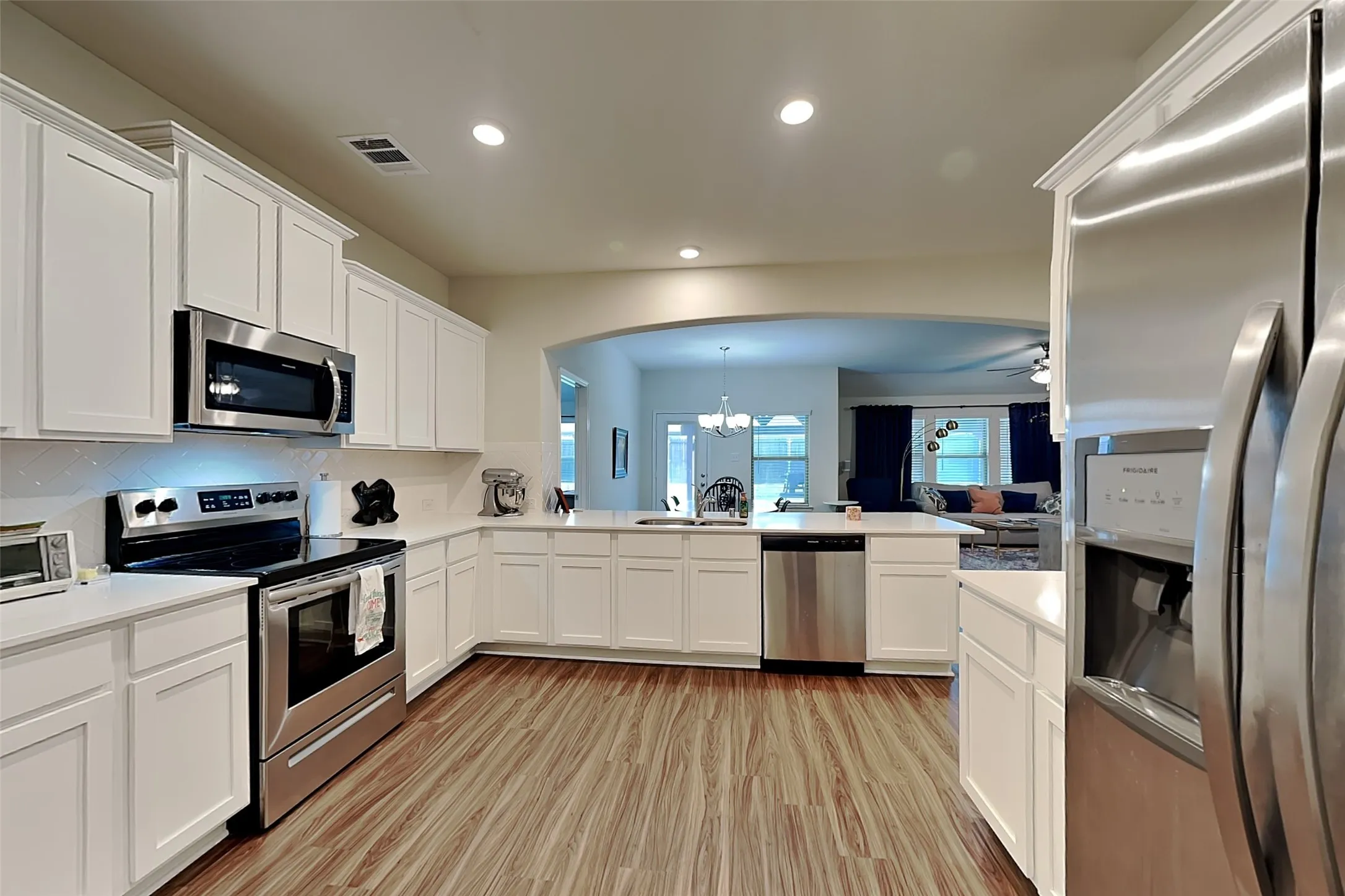 Single Family Residence For Rent in Hunt County , 3201 Overlook Drive, Royse City, Texas 75189, 4 Bedroom, 2 Bathroom, 2 Garage spaces, 1,943 Sqft, built in 2019, mls#21382986, Real Estate Agent in Royse City, Homes For Rent in Hunt county, Homes For Rent in Royse City, Realtor in Royse City Texas, Real Estate Brokerage Independent Realty Texas, Luminita Cordes Realtor
